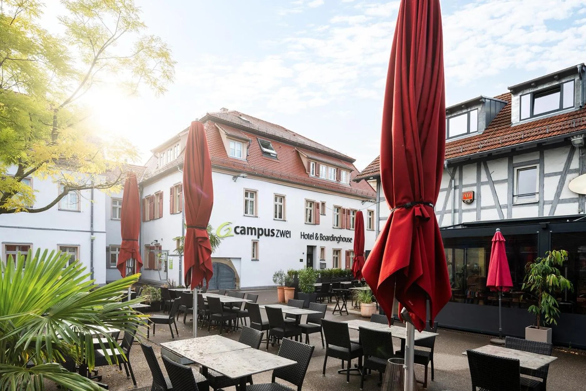 Property building in Hotel CampusZwei Komfortable Doppelzimmer & Apartments mit Küche Zentral in Ludwigsburg ideal für Business & Langzeitaufenthalte 24h Check in Kinder bis 14 Jahre übernachten kostenlos