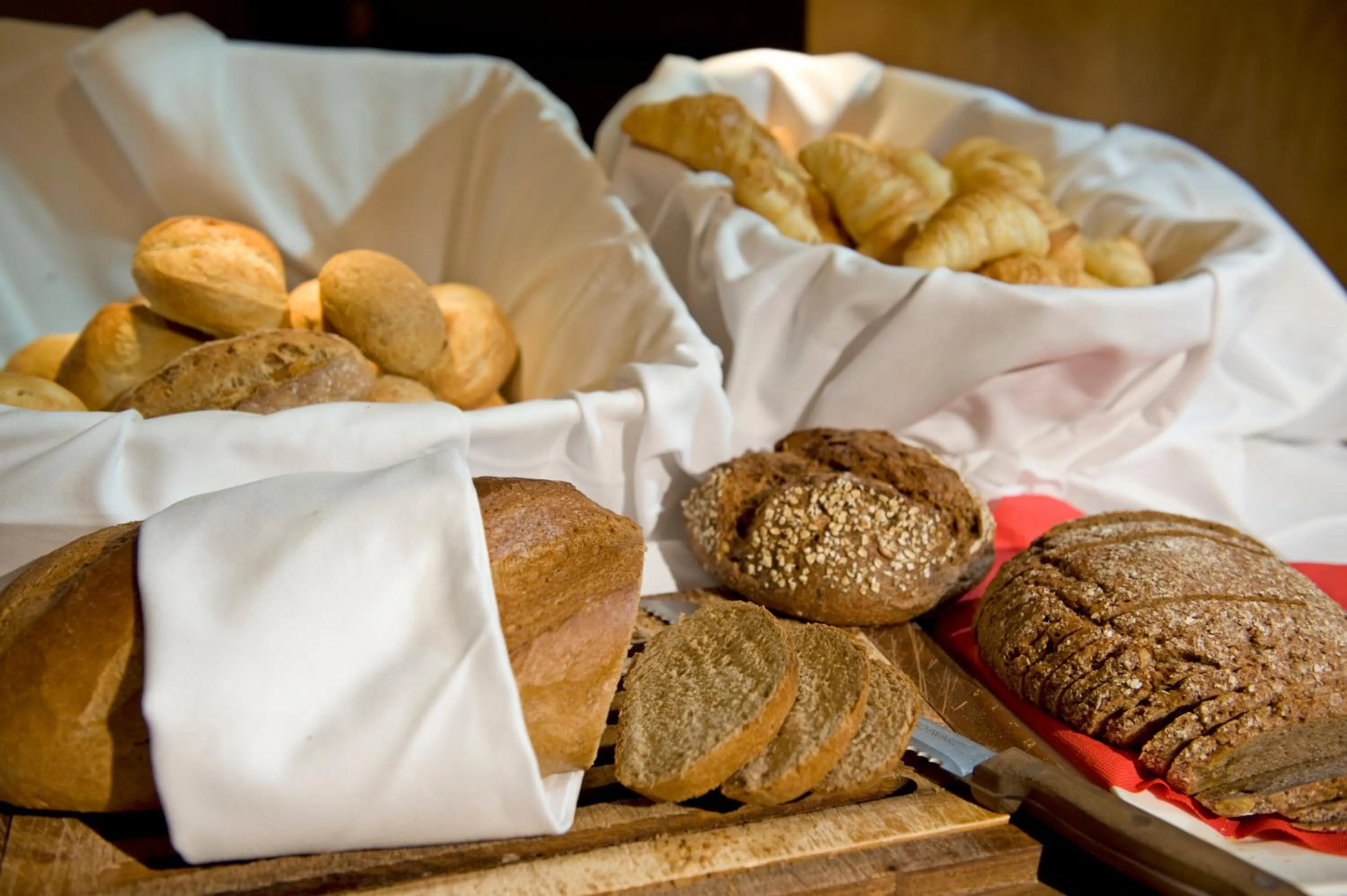 Buffet breakfast in Hotel Quellenhof Leukerbad