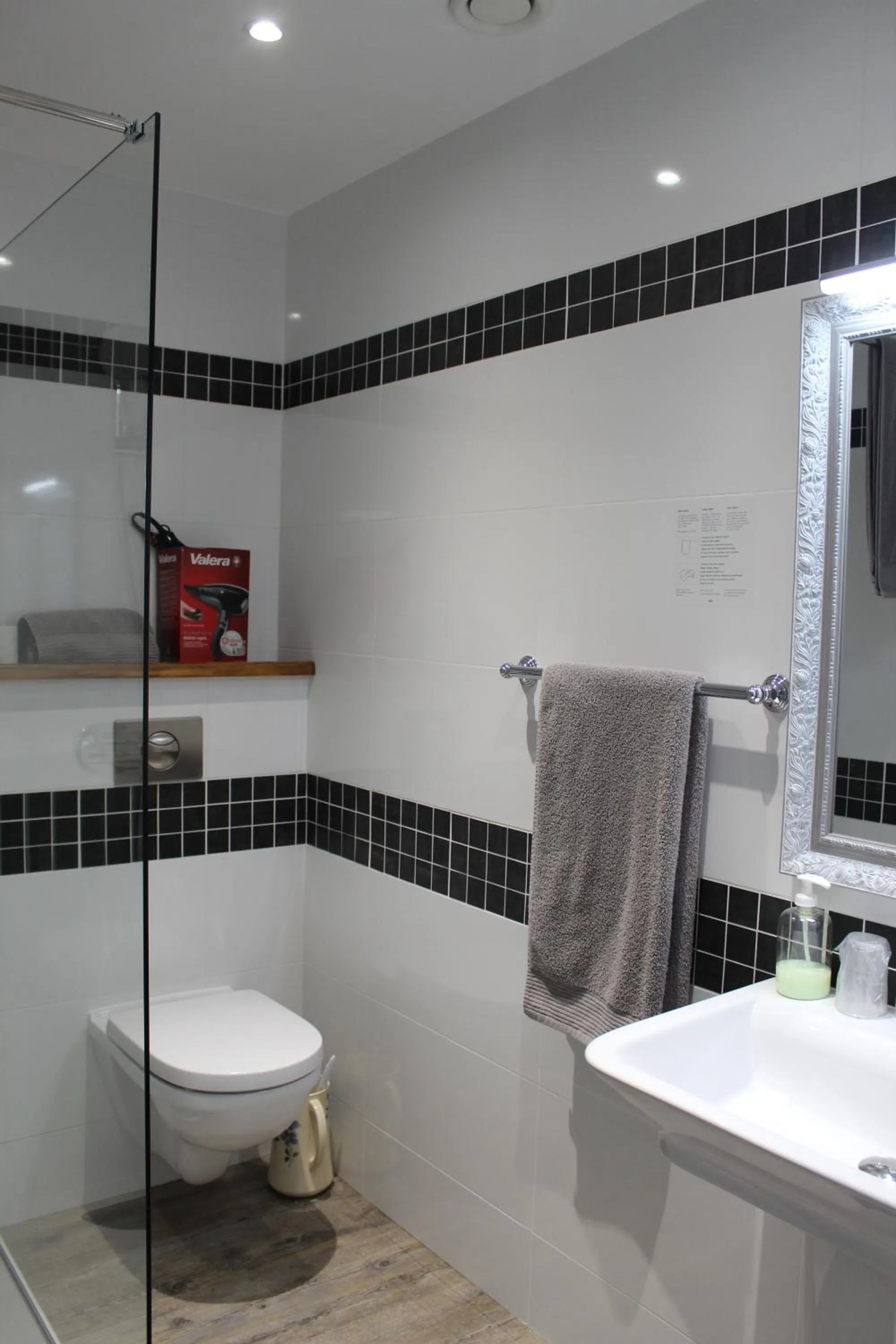 Bathroom in Hypnos Hotel