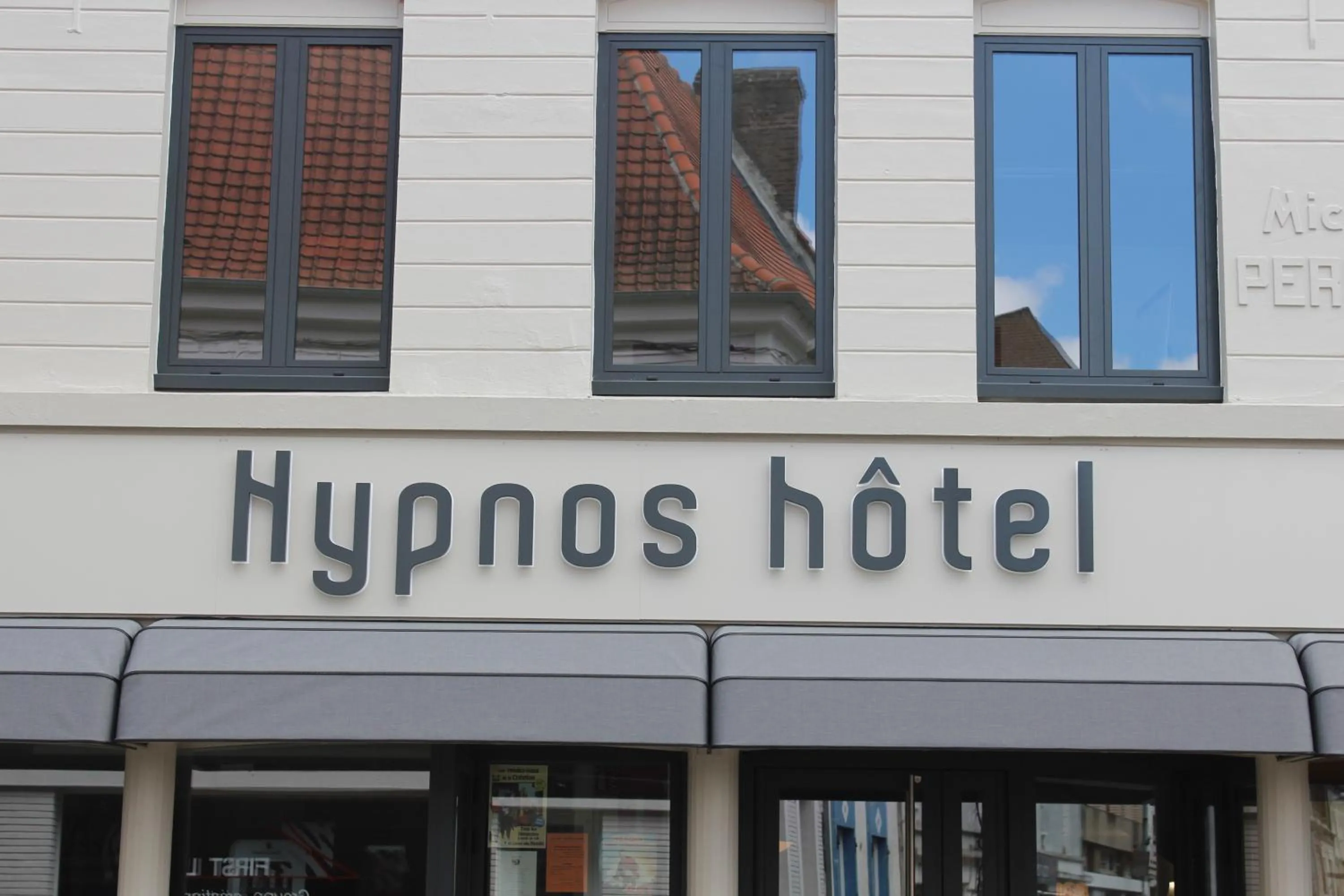 Facade/entrance in Hypnos Hotel
