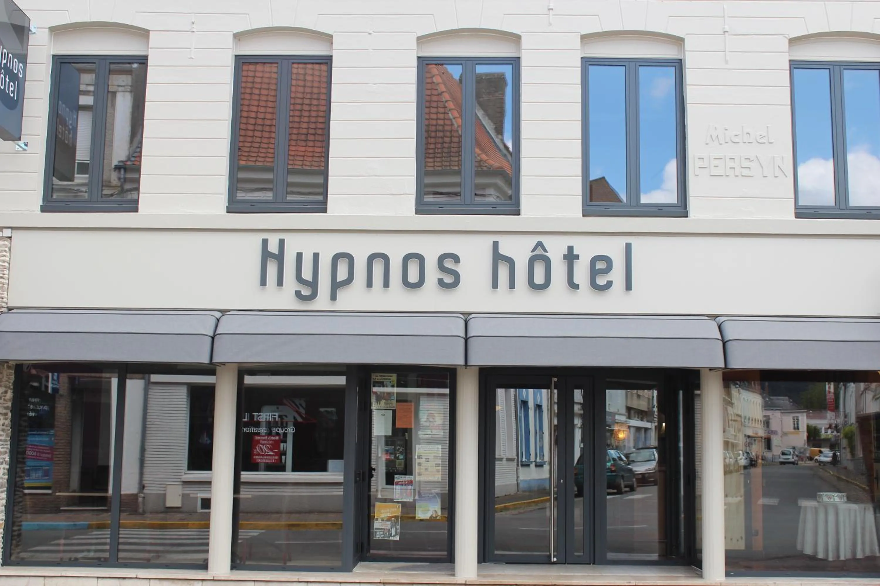 Facade/entrance in Hypnos Hotel