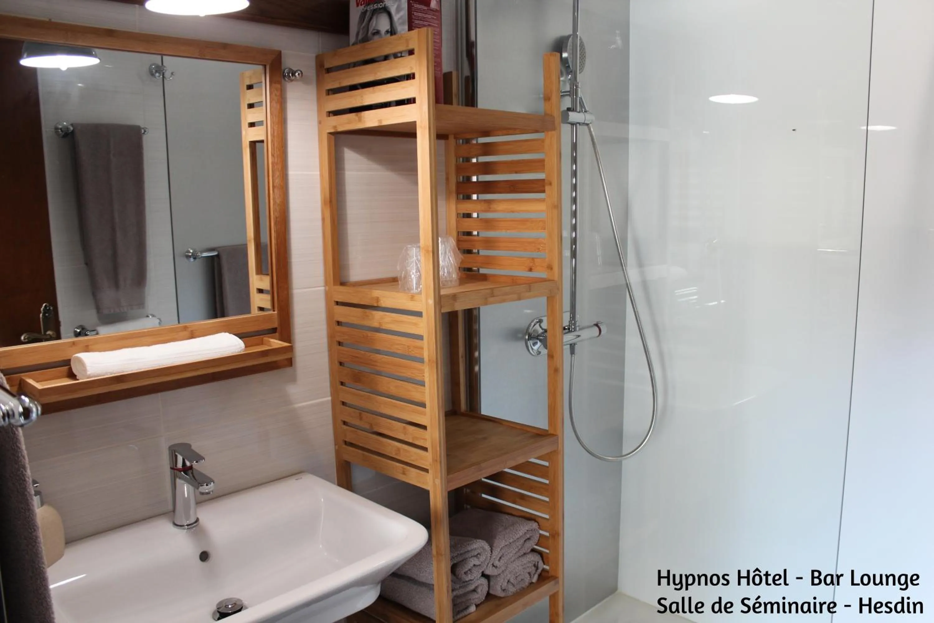 Bathroom in Hypnos Hotel