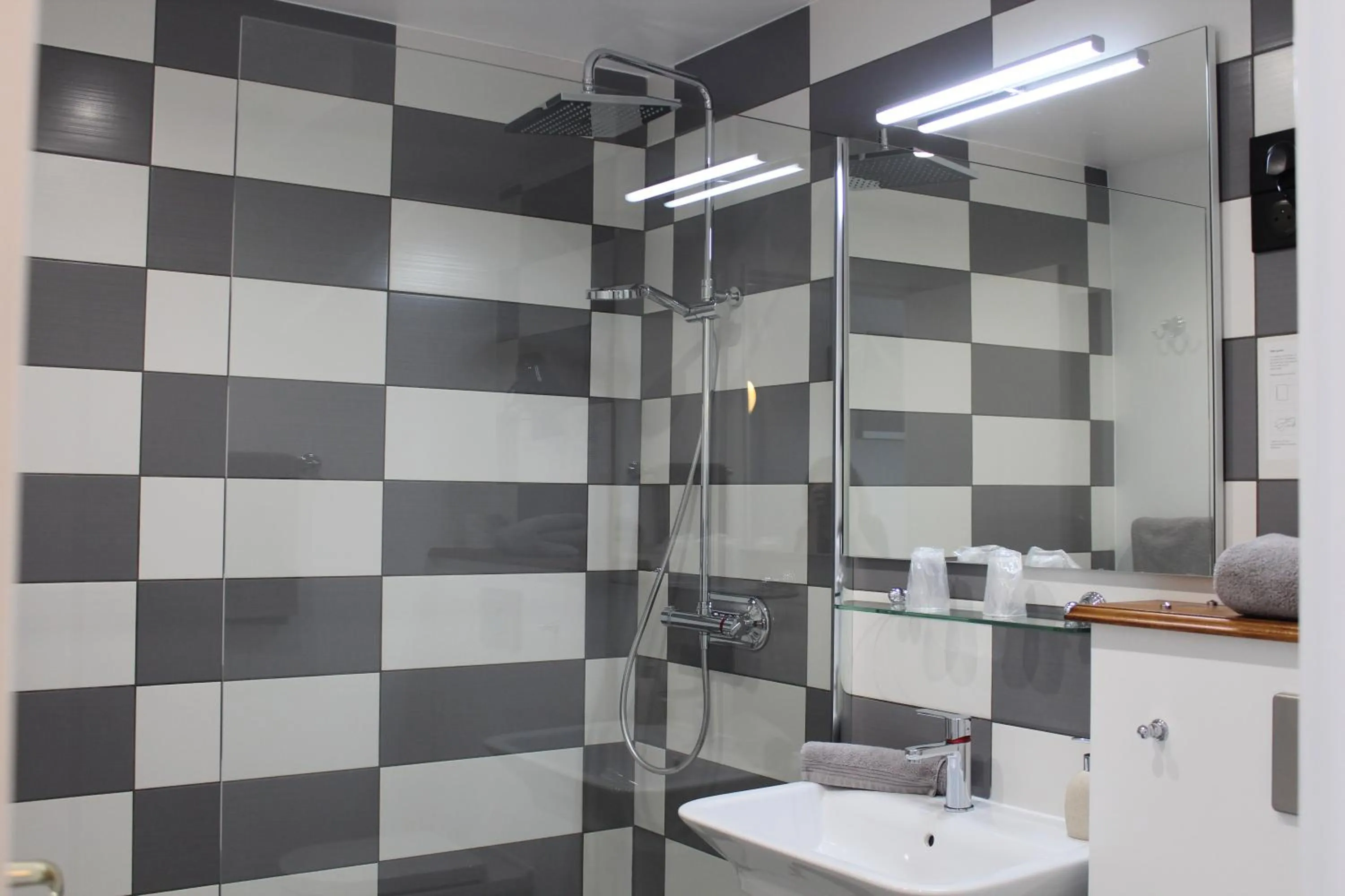 Bathroom in Hypnos Hotel