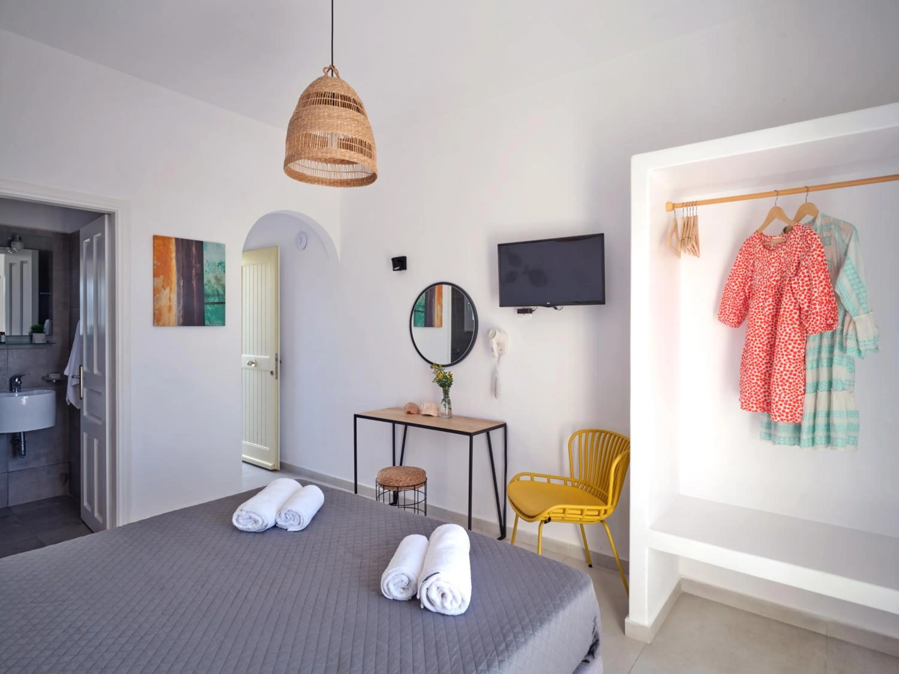 Bed in Akrotiri Hotel