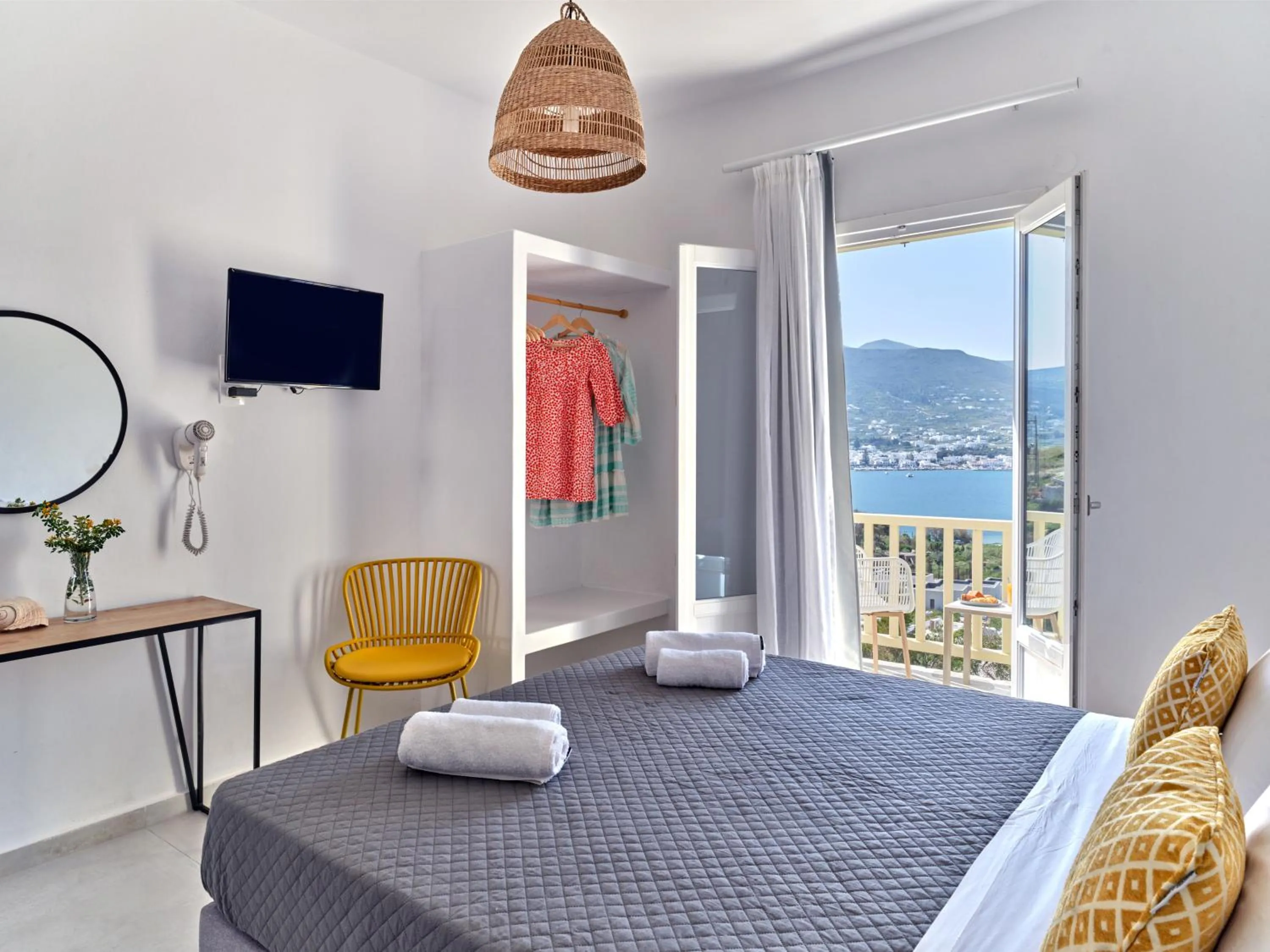 Bed in Akrotiri Hotel