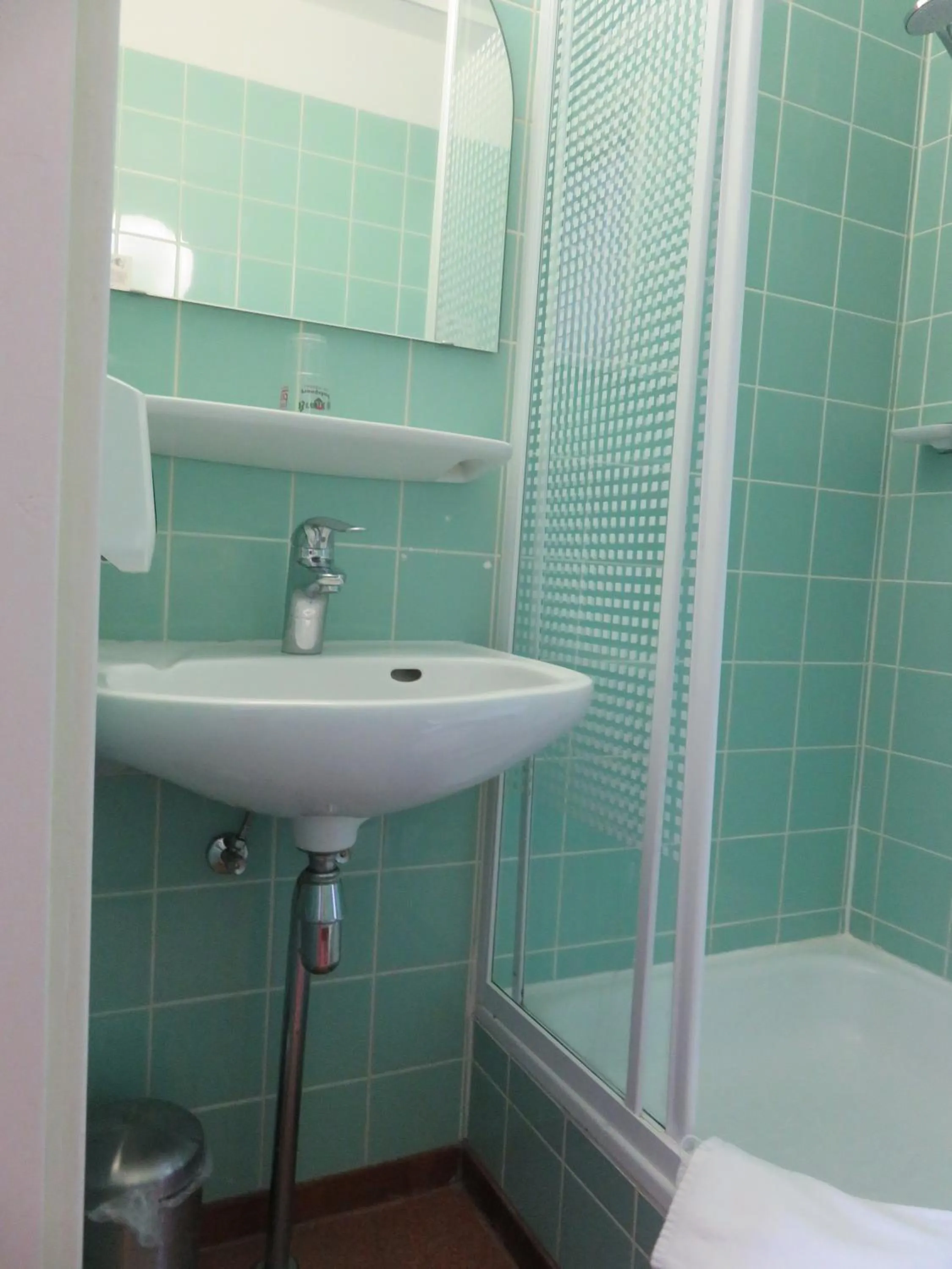 Bathroom in Hotel American