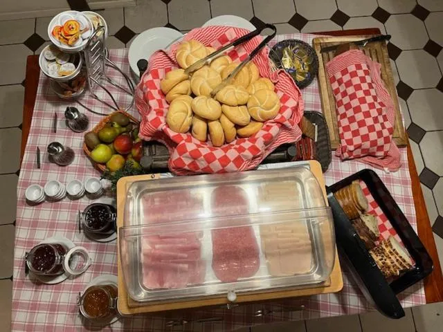 Buffet breakfast in Hotel American