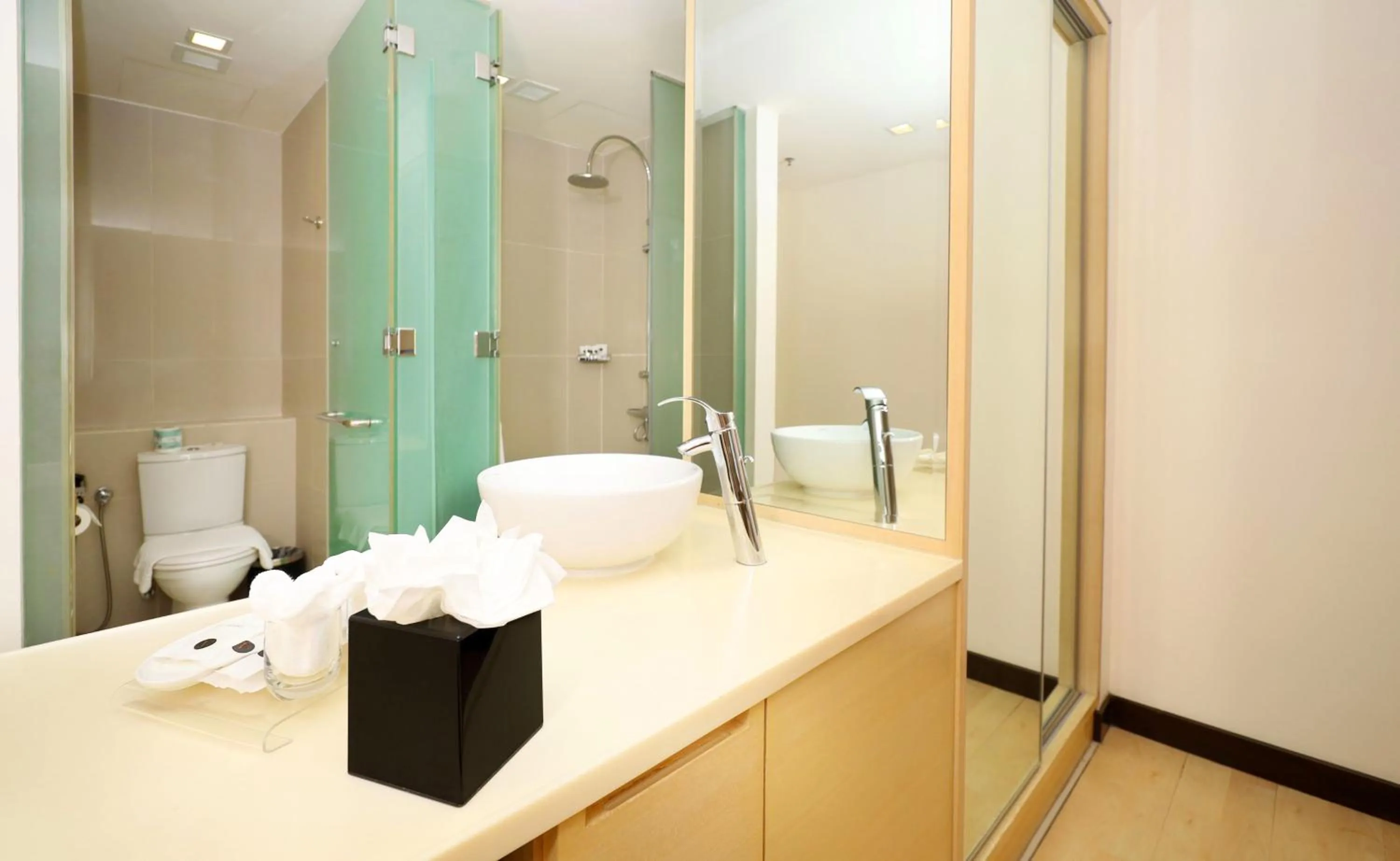 Bathroom, Bed in ANSA Hotel Kuala Lumpur