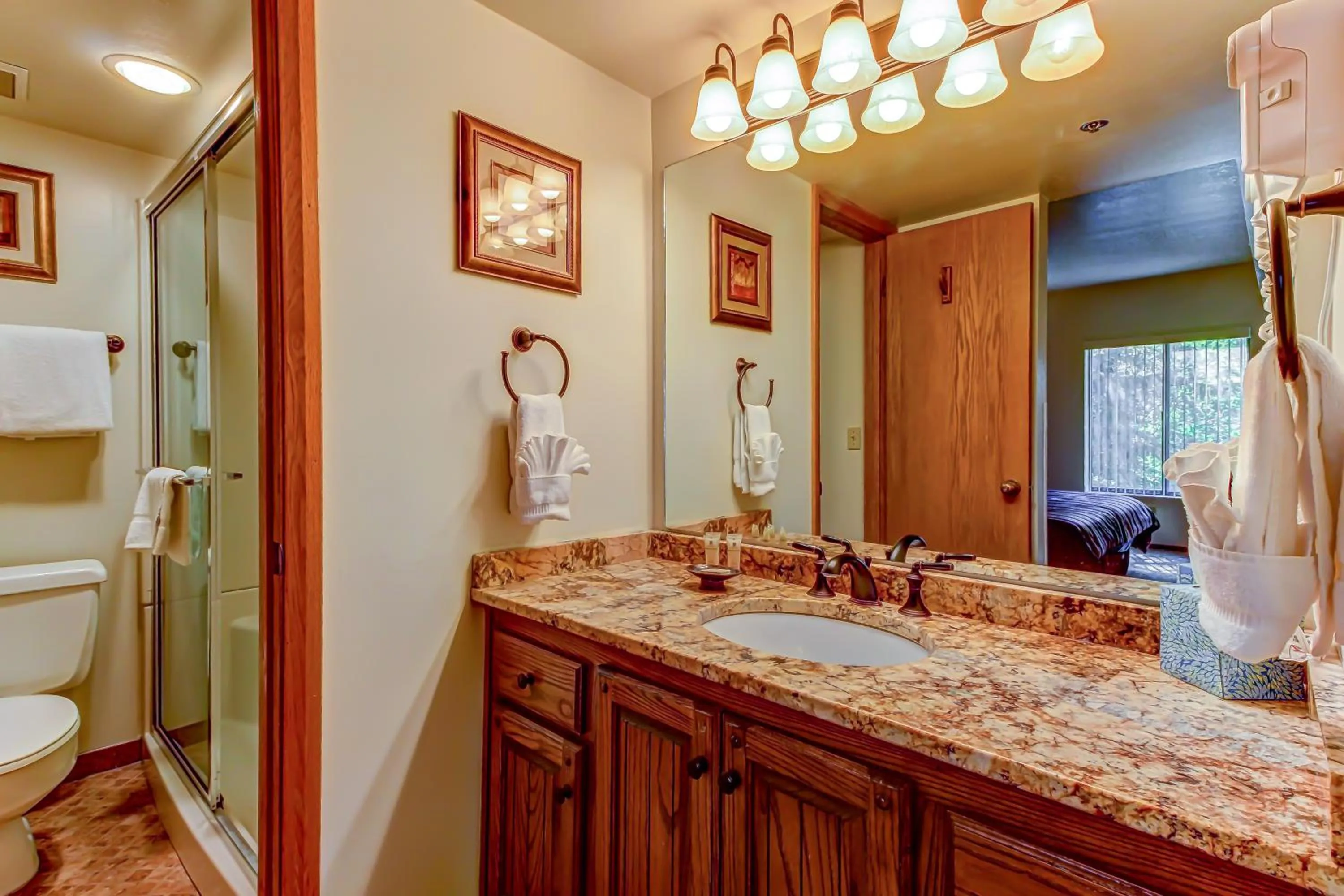 Park Station Luxury Retreat