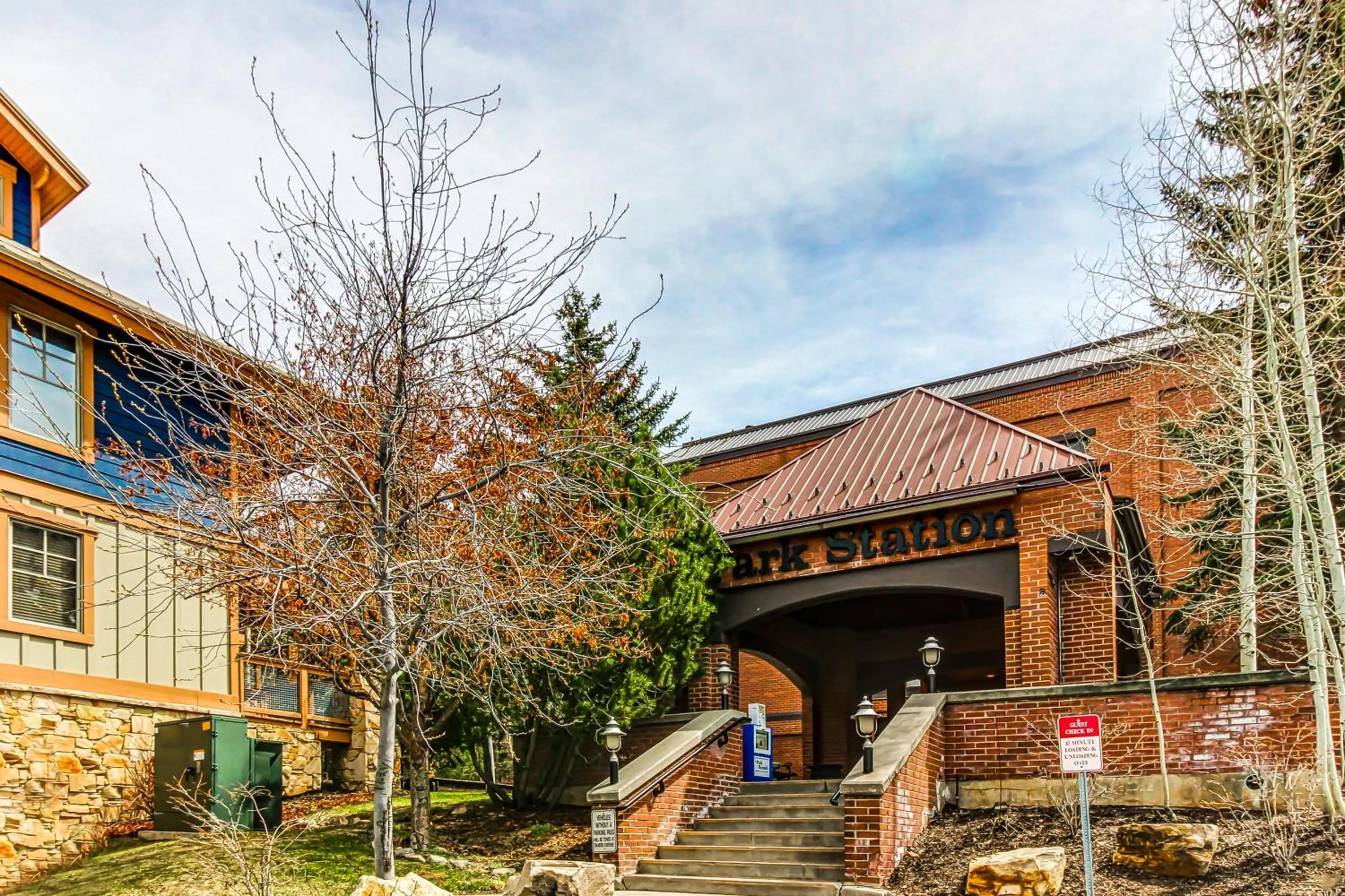 Park Station Luxury Retreat