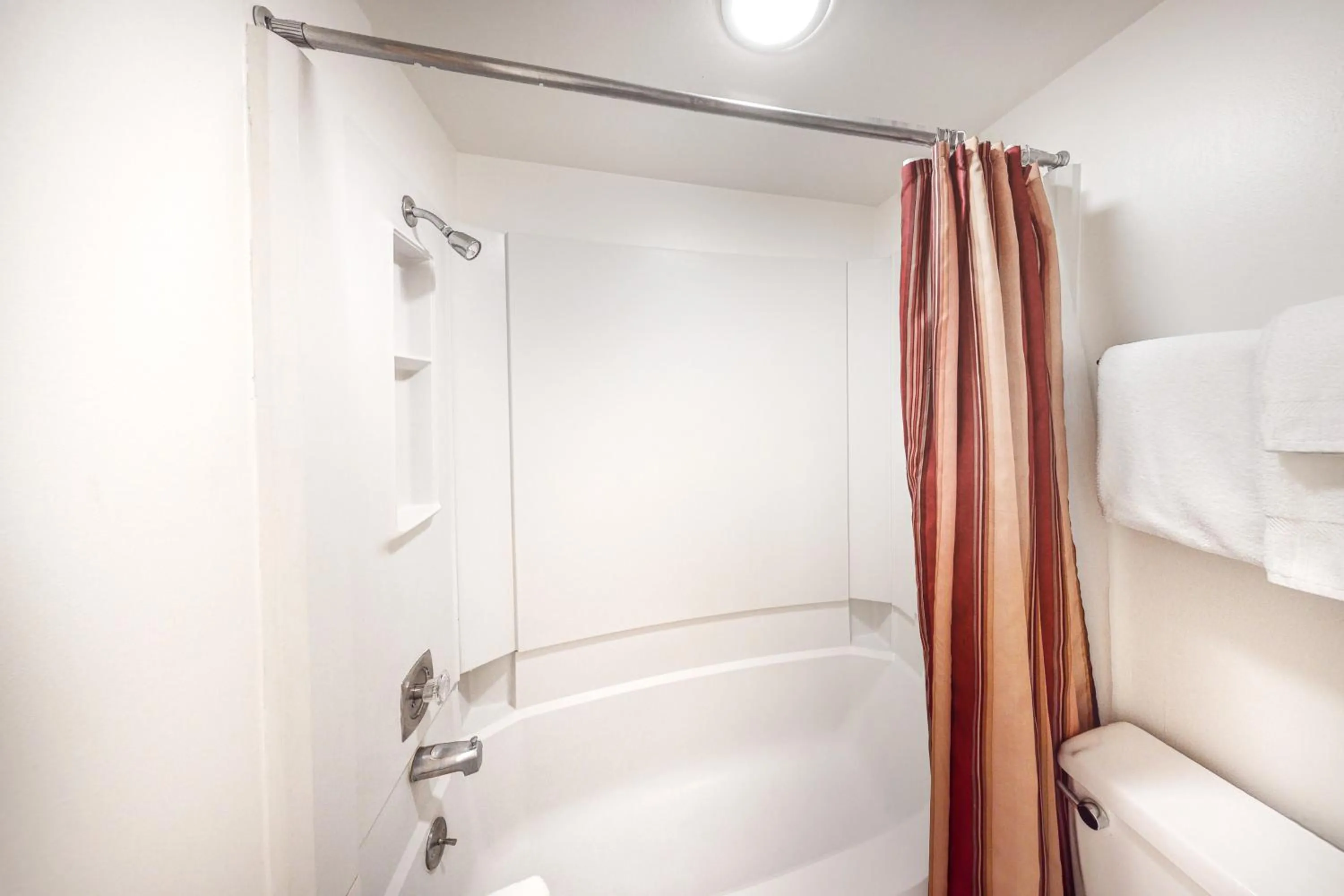 Bed in Park Station Luxury Retreat