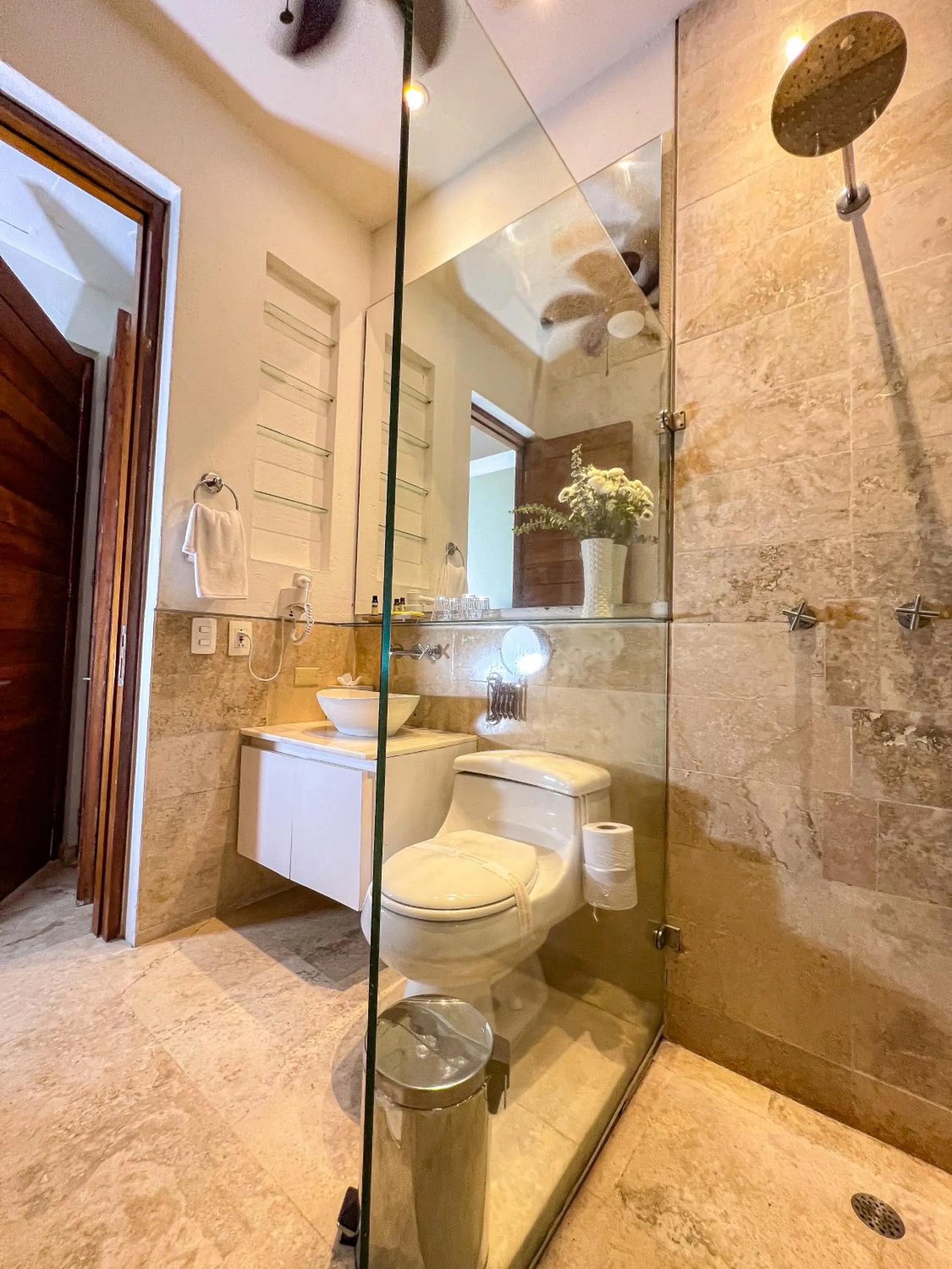 Bathroom in Casa Claver Loft Boutique Hotel