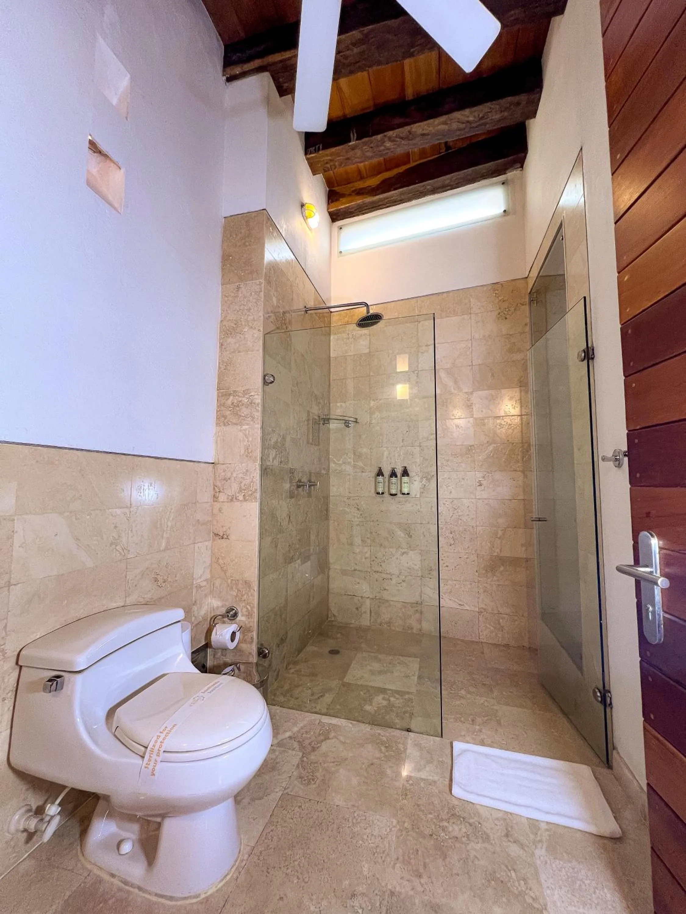 Bathroom in Casa Claver Loft Boutique Hotel