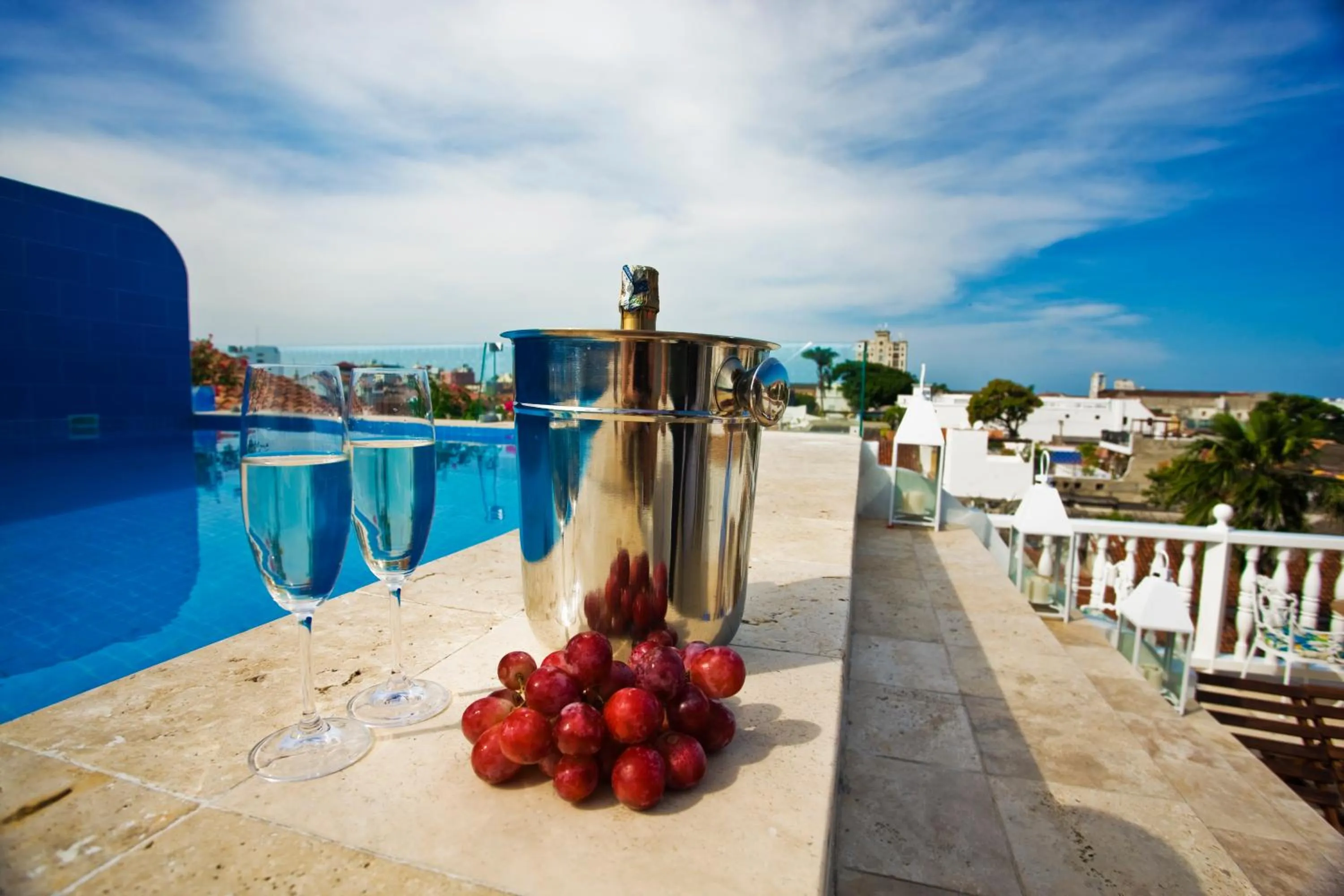 Swimming pool in Hotel Casa Quero