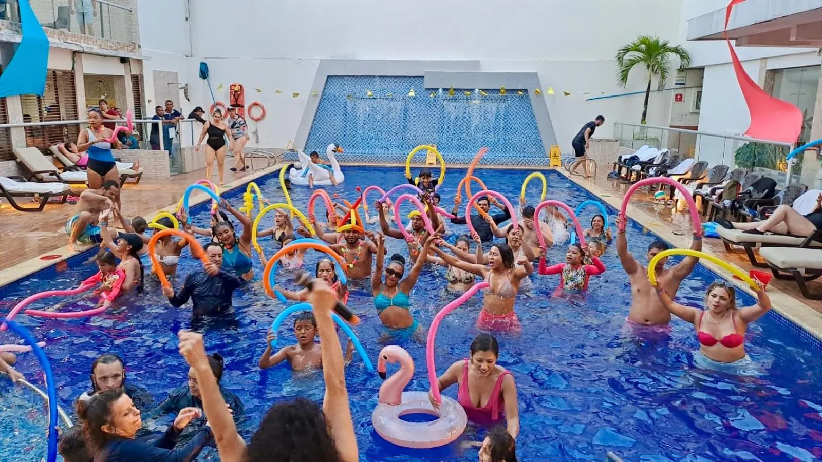 Evening entertainment in Hotel Dorado Plaza Bocagrande - All Inclusive