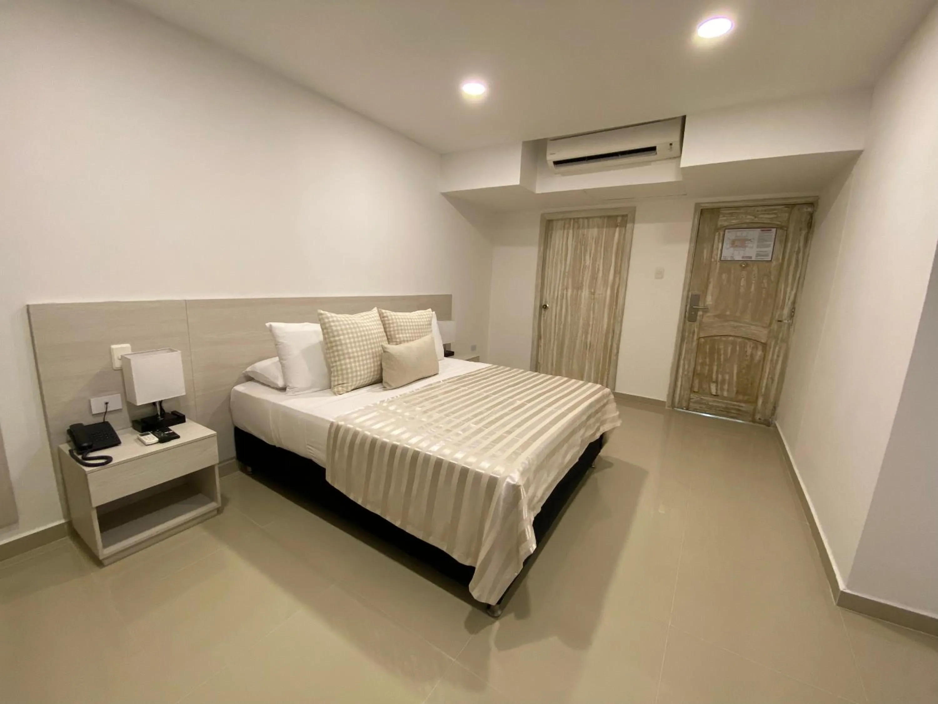 Bed in Hotel Dorado Plaza Bocagrande - All Inclusive