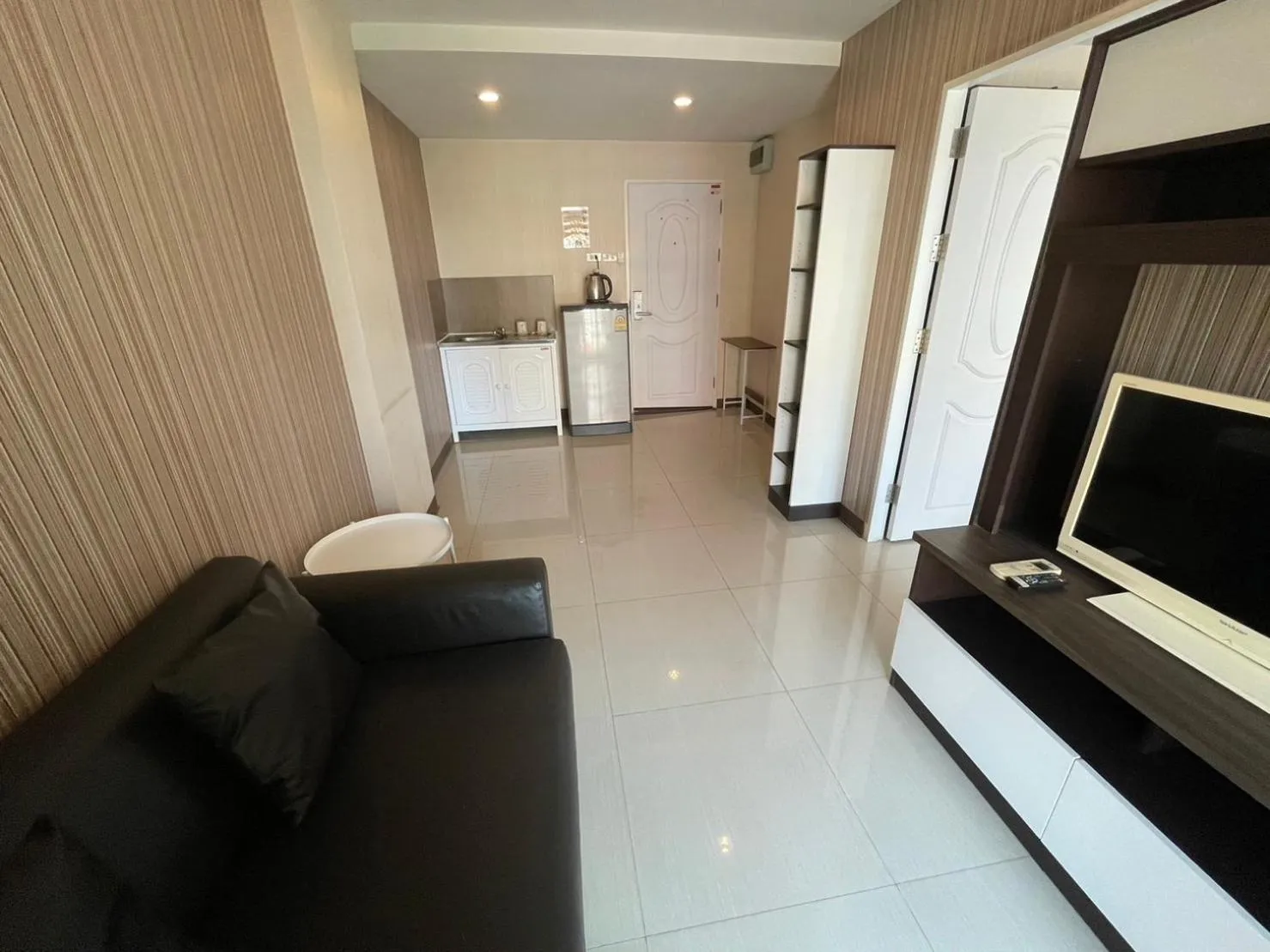 Photo of the whole room in H2DO Hotel