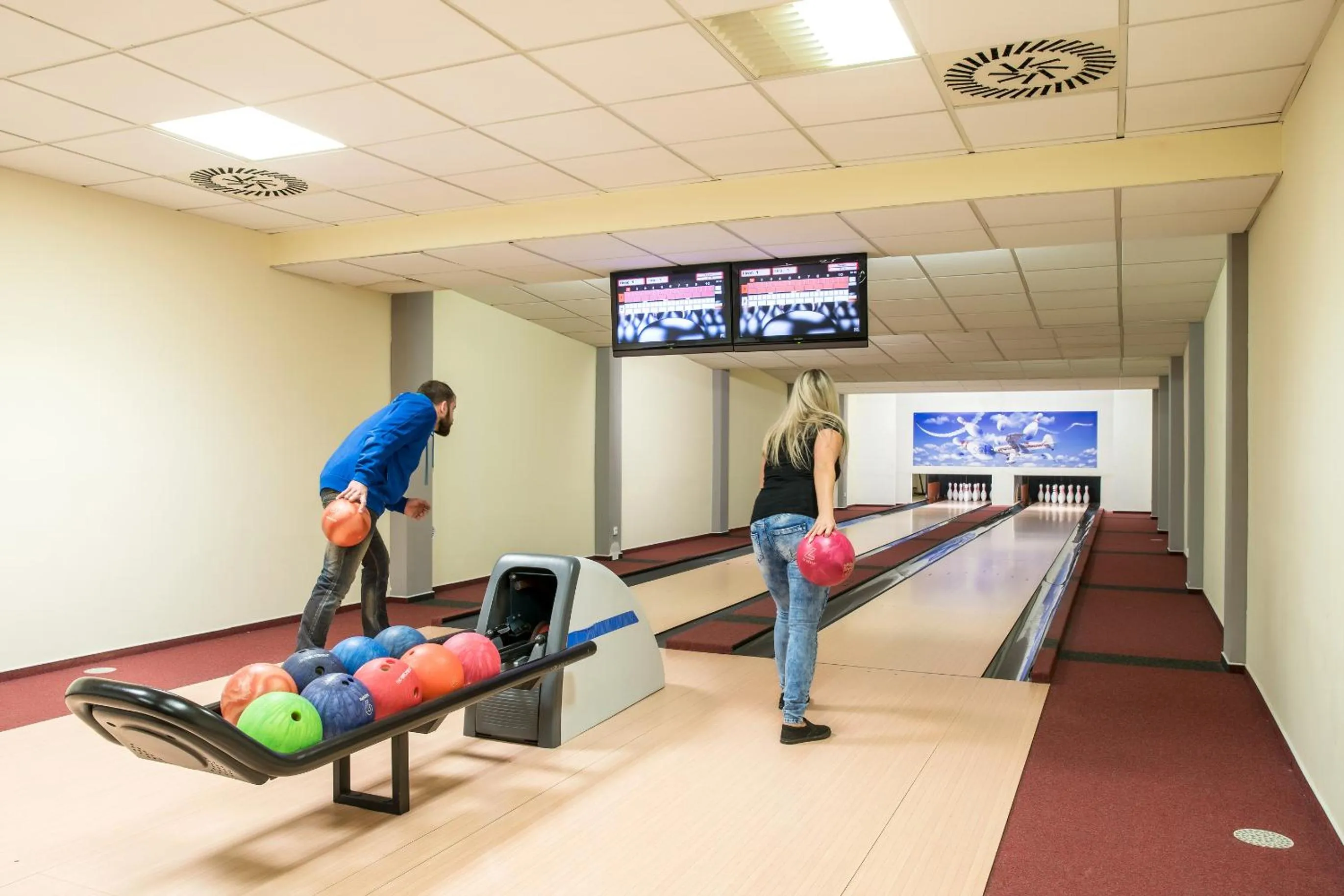 Bowling in Hotel Jana Congress & Wellness