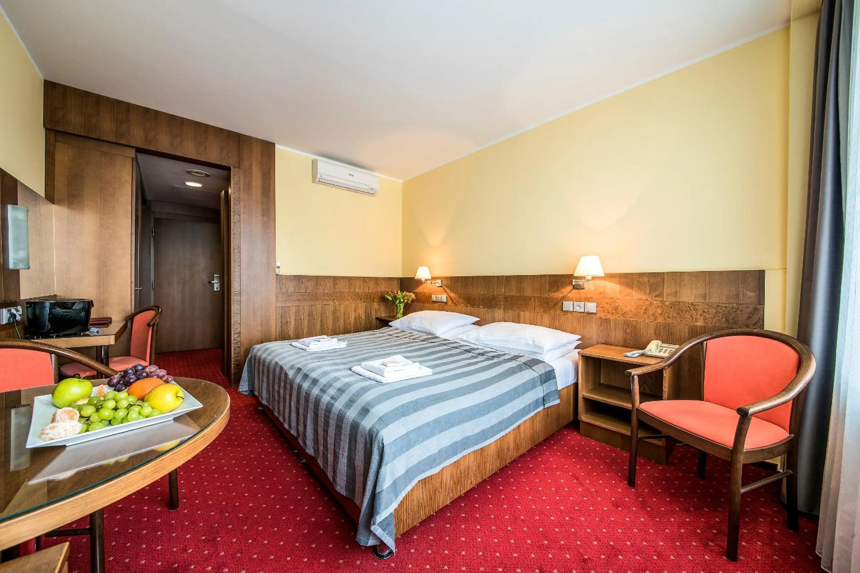 Bedroom, Bed in Hotel Jana Congress & Wellness