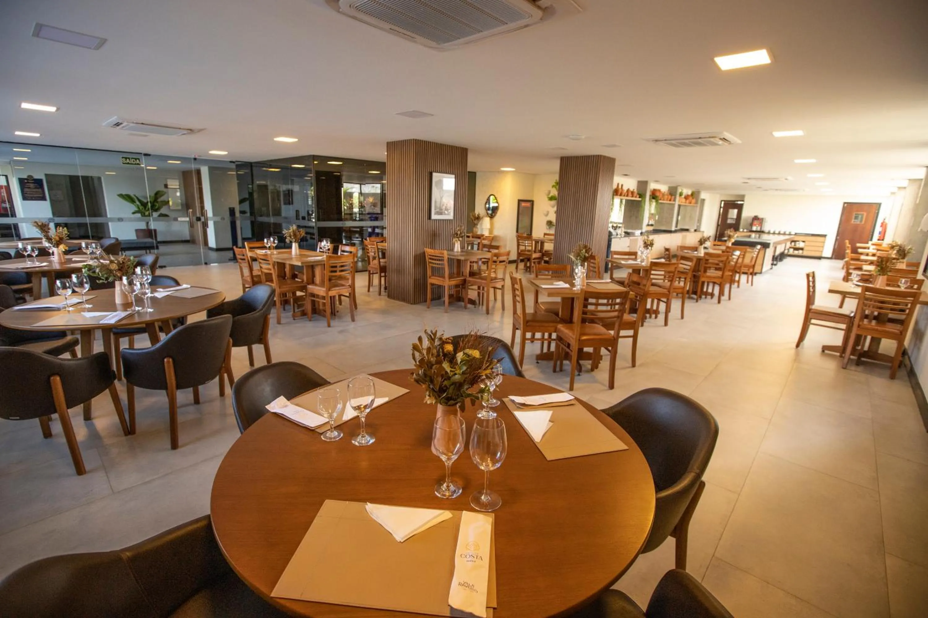 Restaurant/places to eat in Hotel da Costa By Nobile