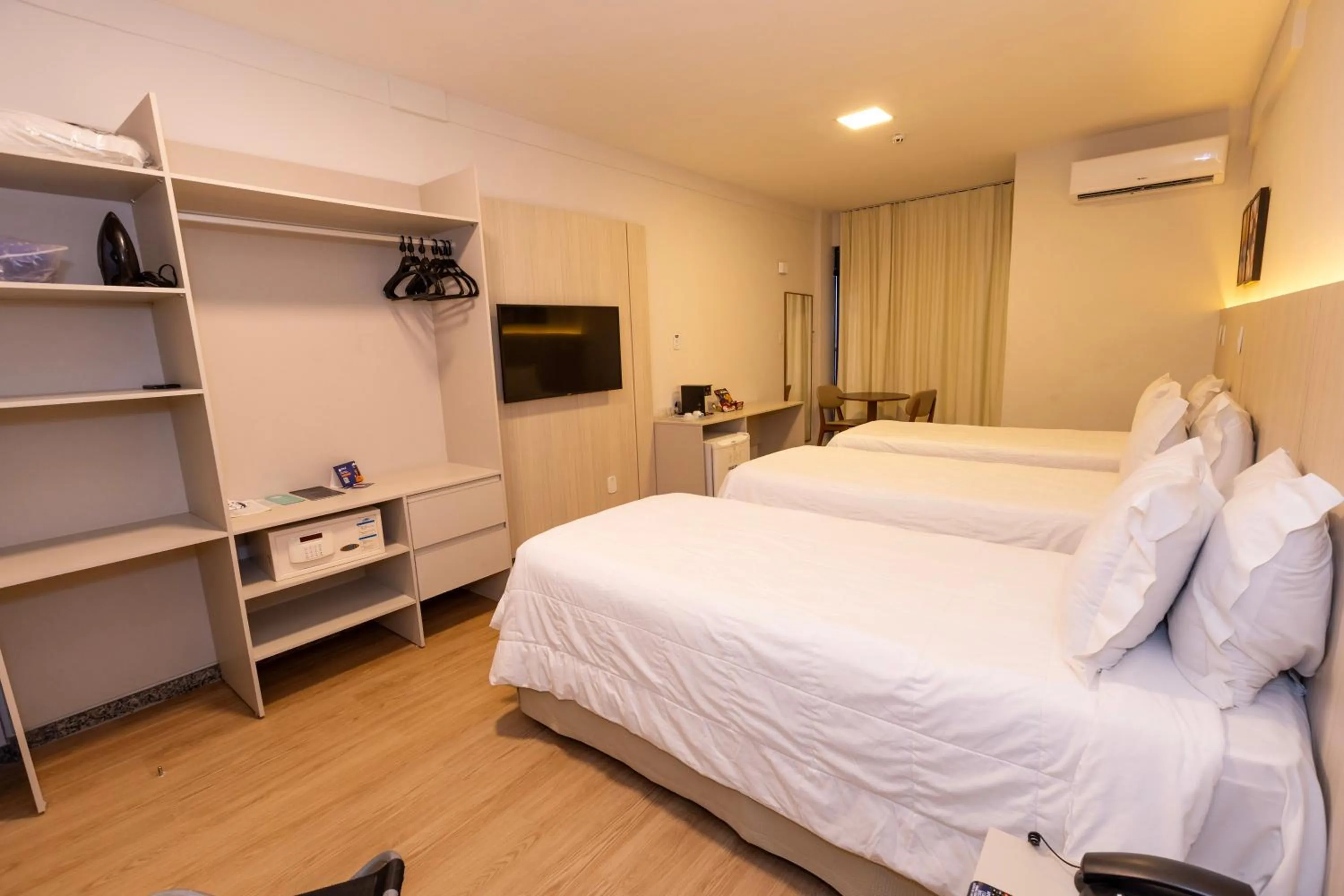 Photo of the whole room, Bed in Hotel da Costa By Nobile