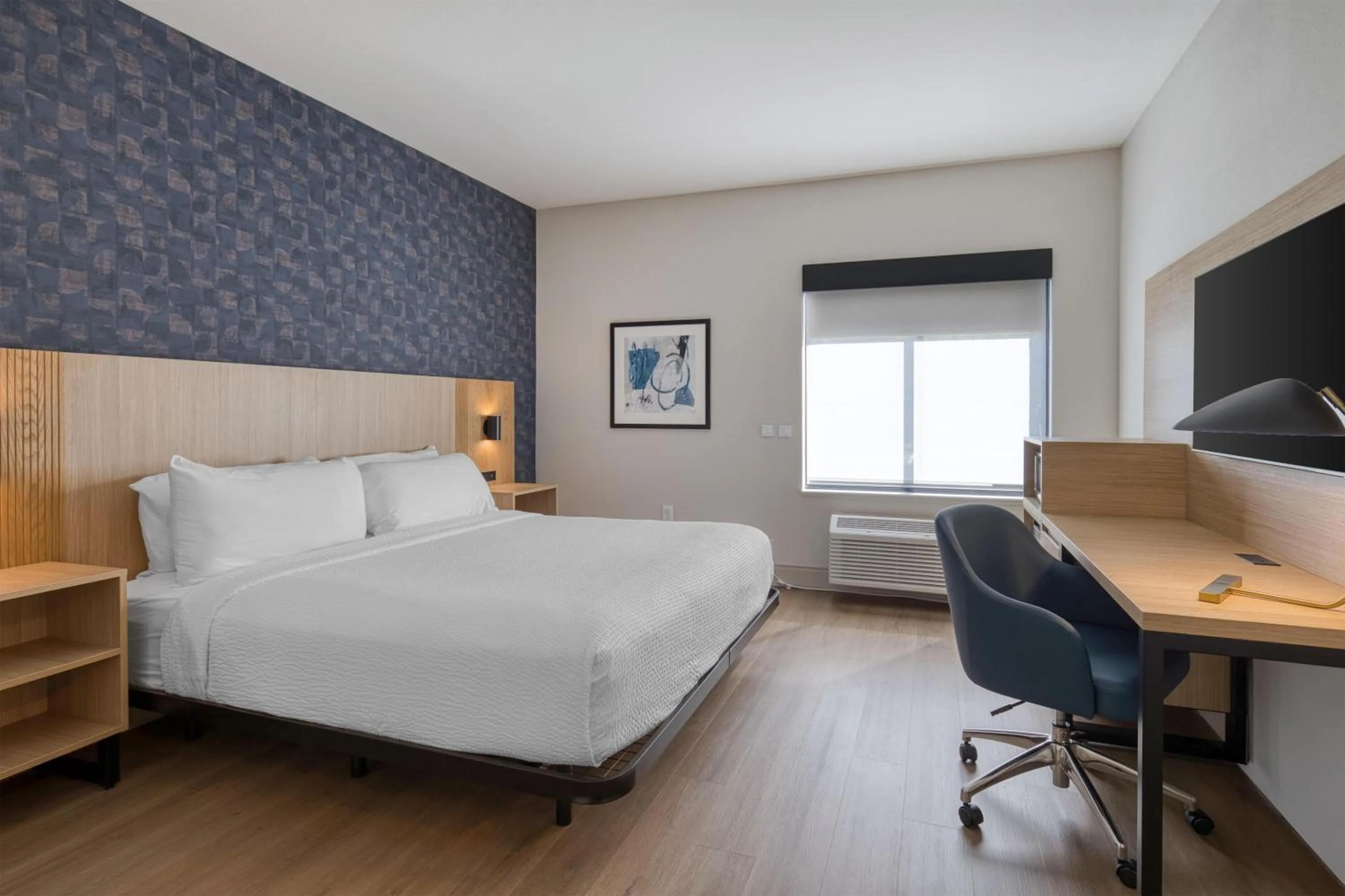 Bedroom, Bed in Best Western Byron Center