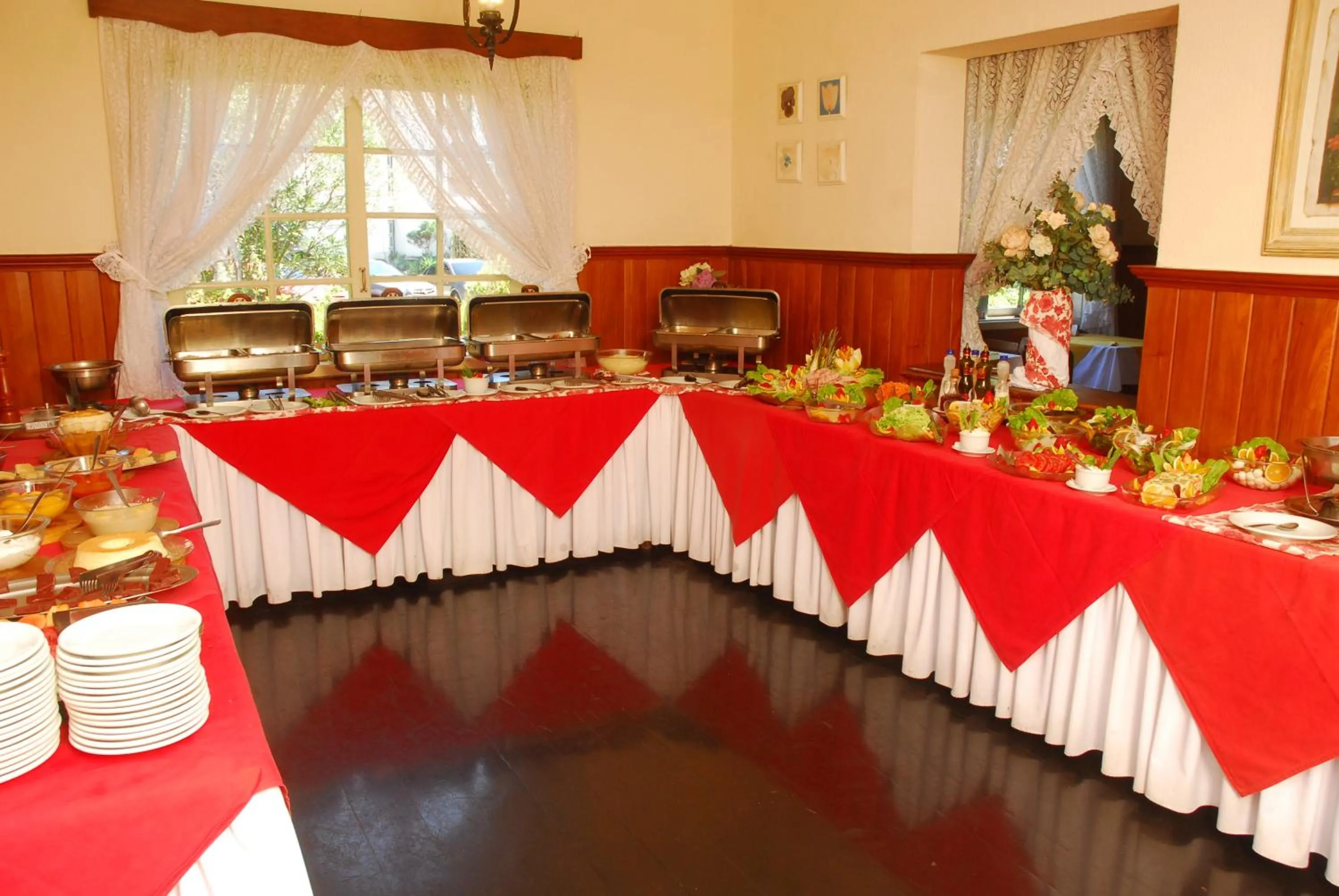 Restaurant/places to eat in Hotel Bucsky
