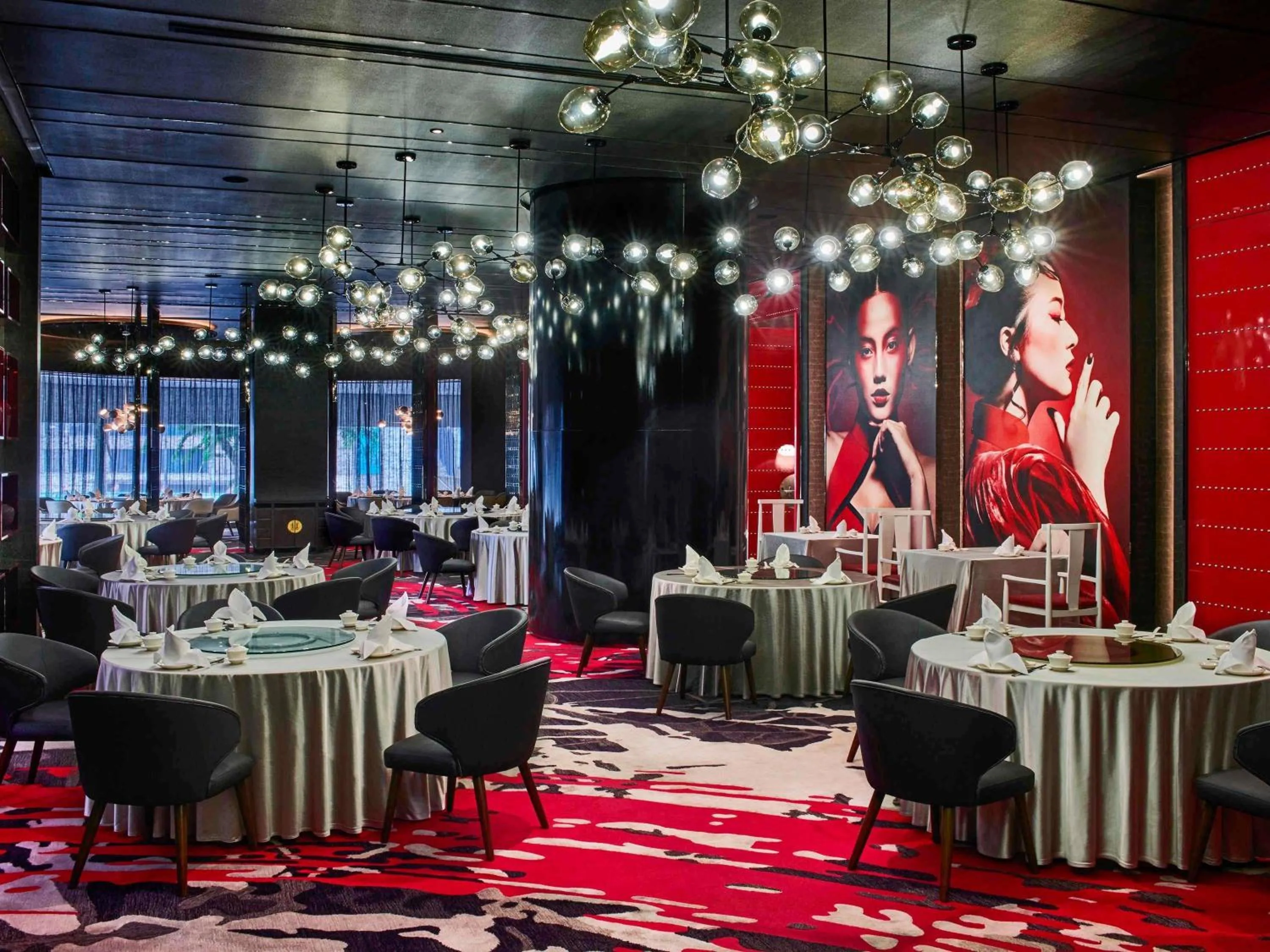 Restaurant/places to eat in Pullman Kuala Lumpur City Centre Hotel & Residences