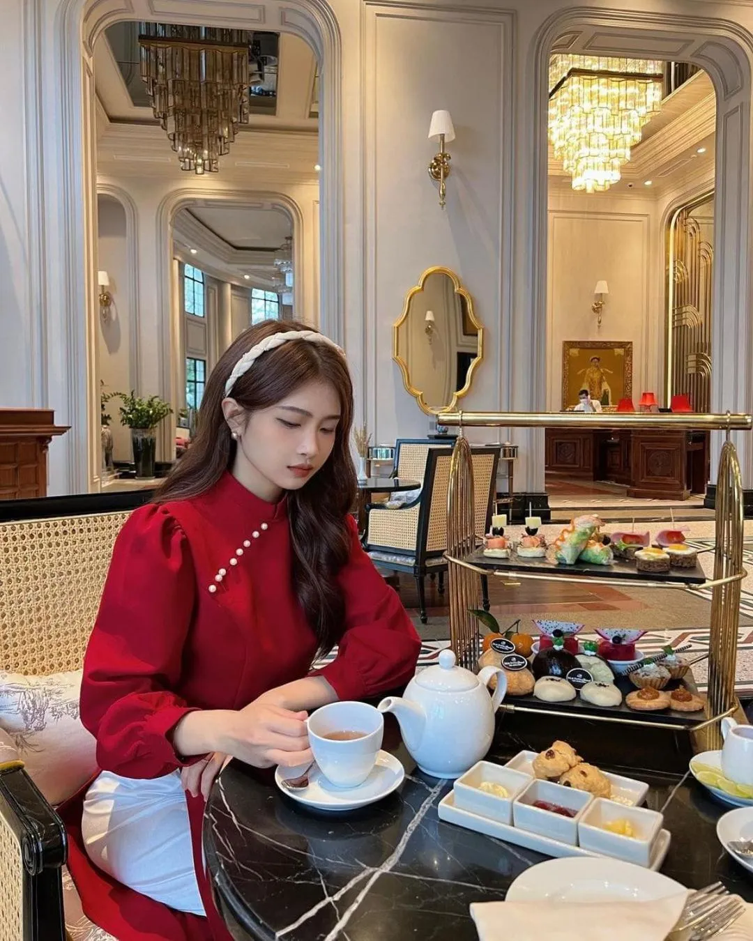 Food and drinks in Silk Path Grand Hue Hotel