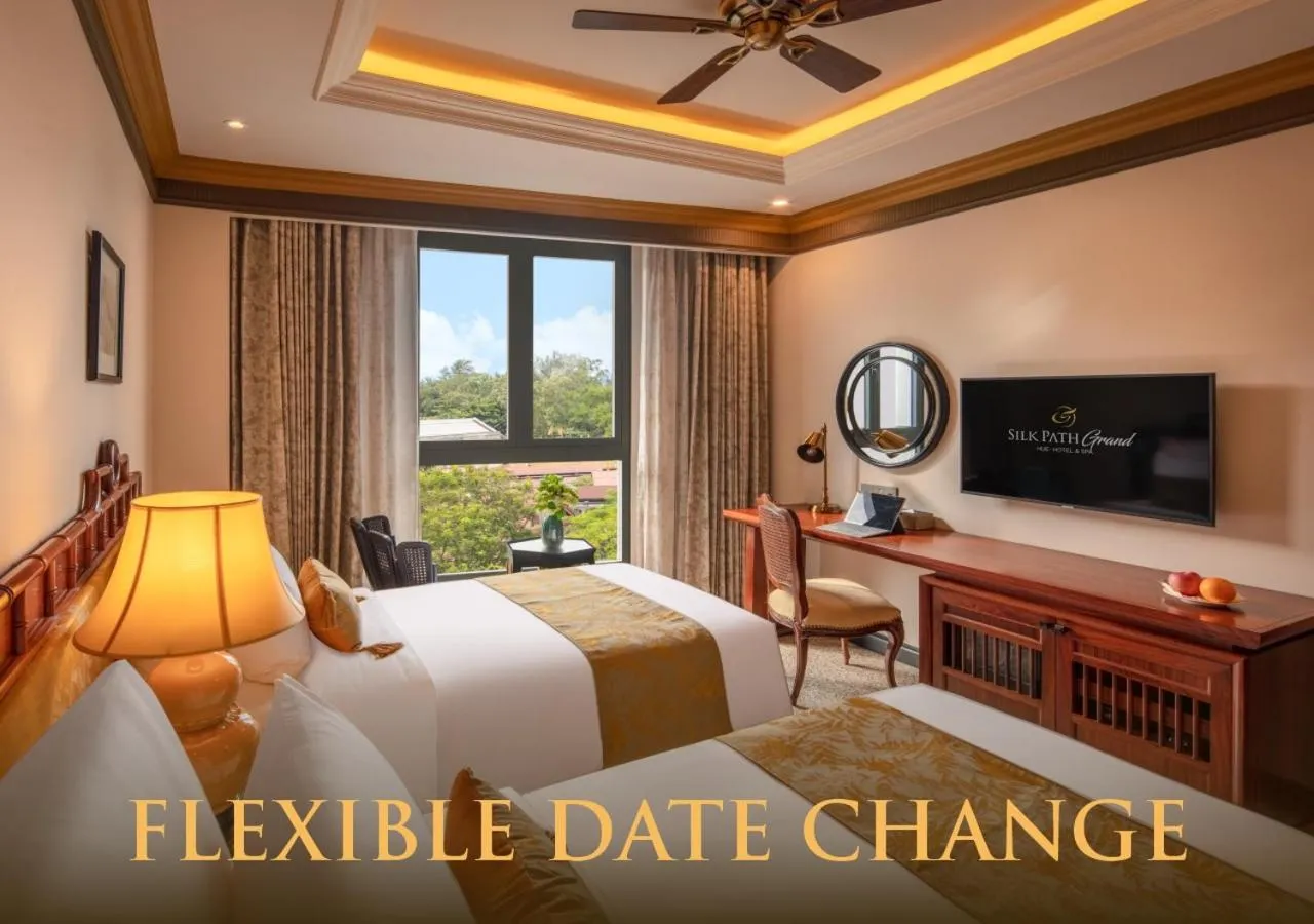 Bed in Silk Path Grand Hue Hotel