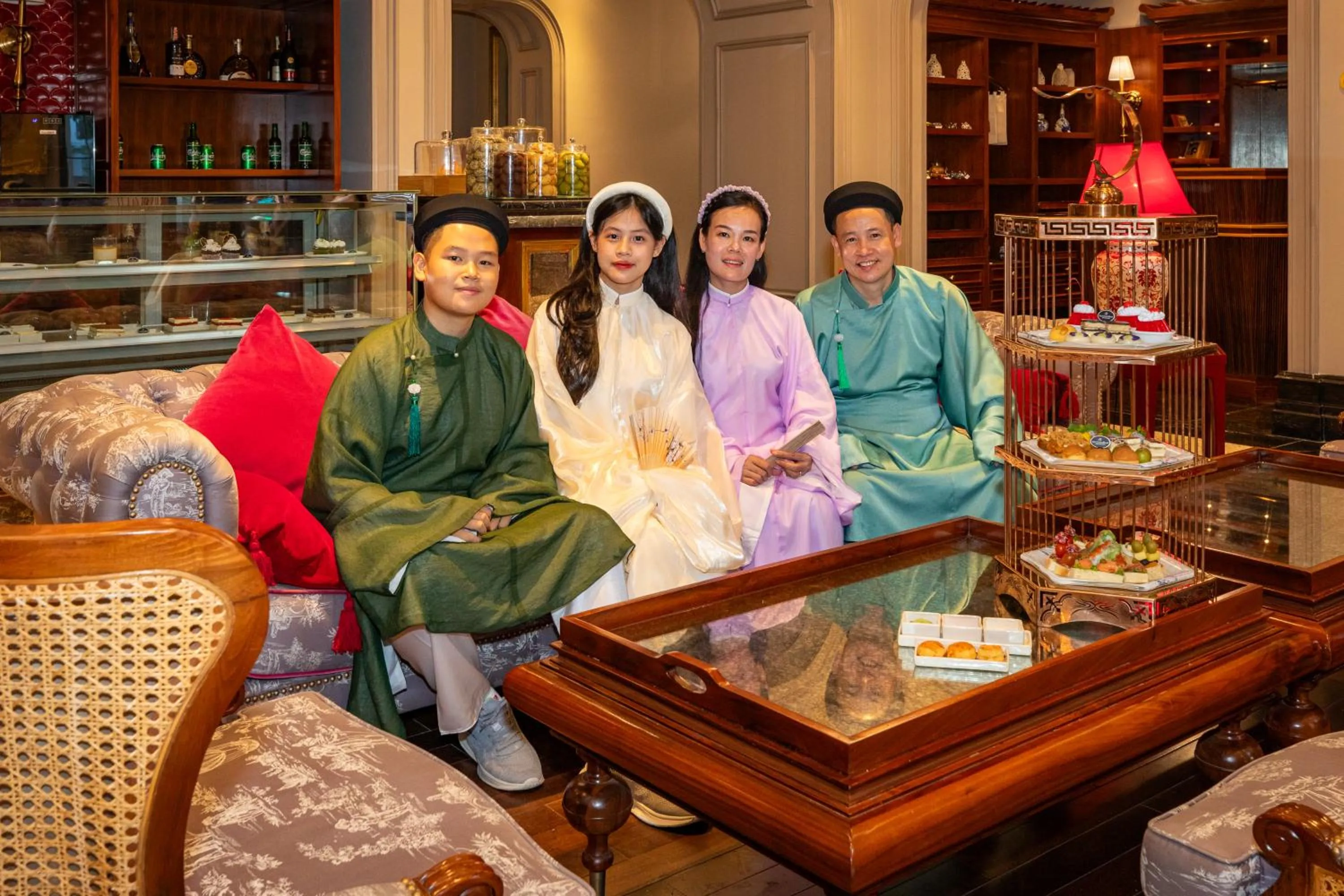 Restaurant/places to eat in Silk Path Grand Hue Hotel