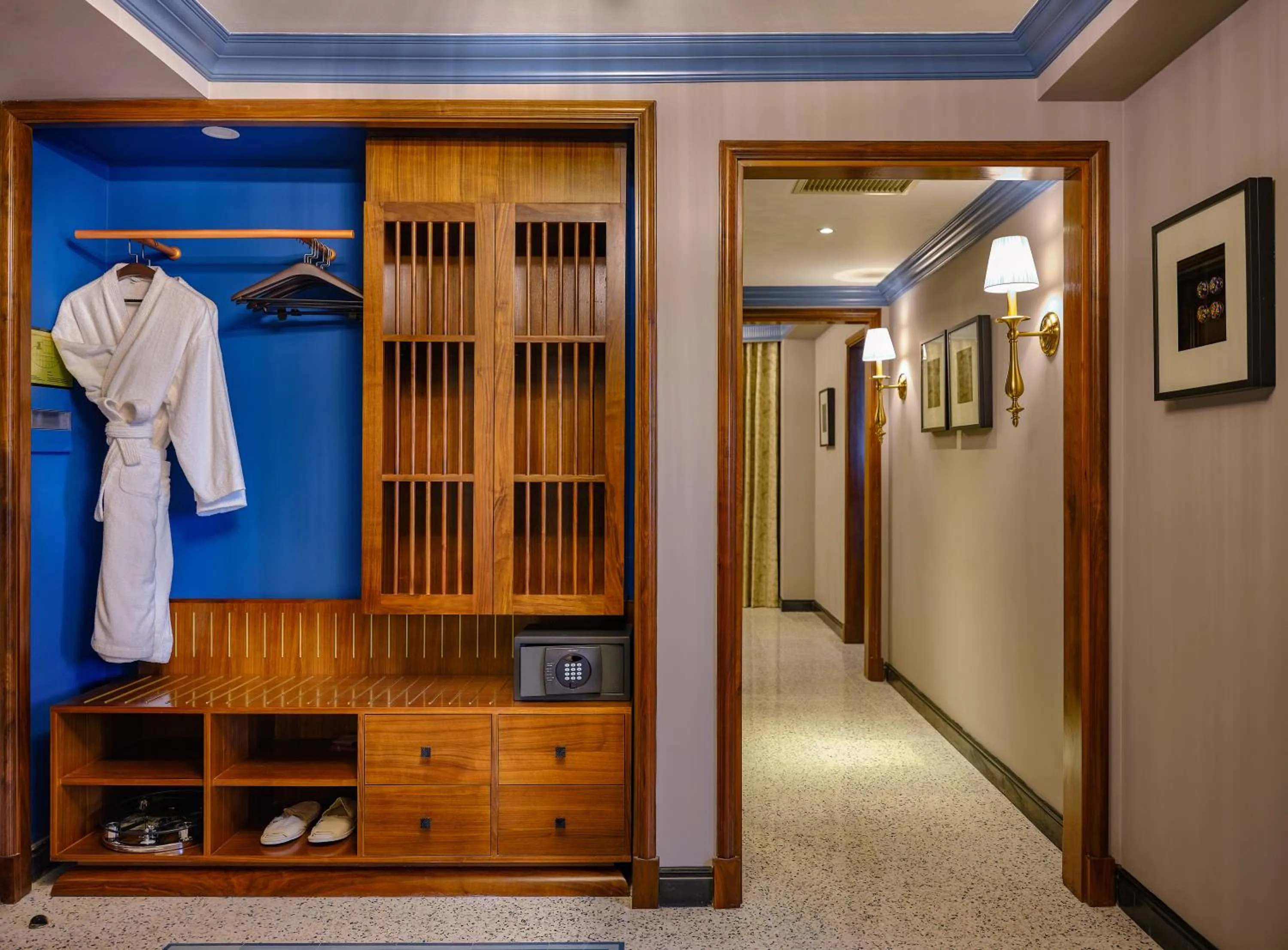 Area and facilities in Silk Path Grand Hue Hotel