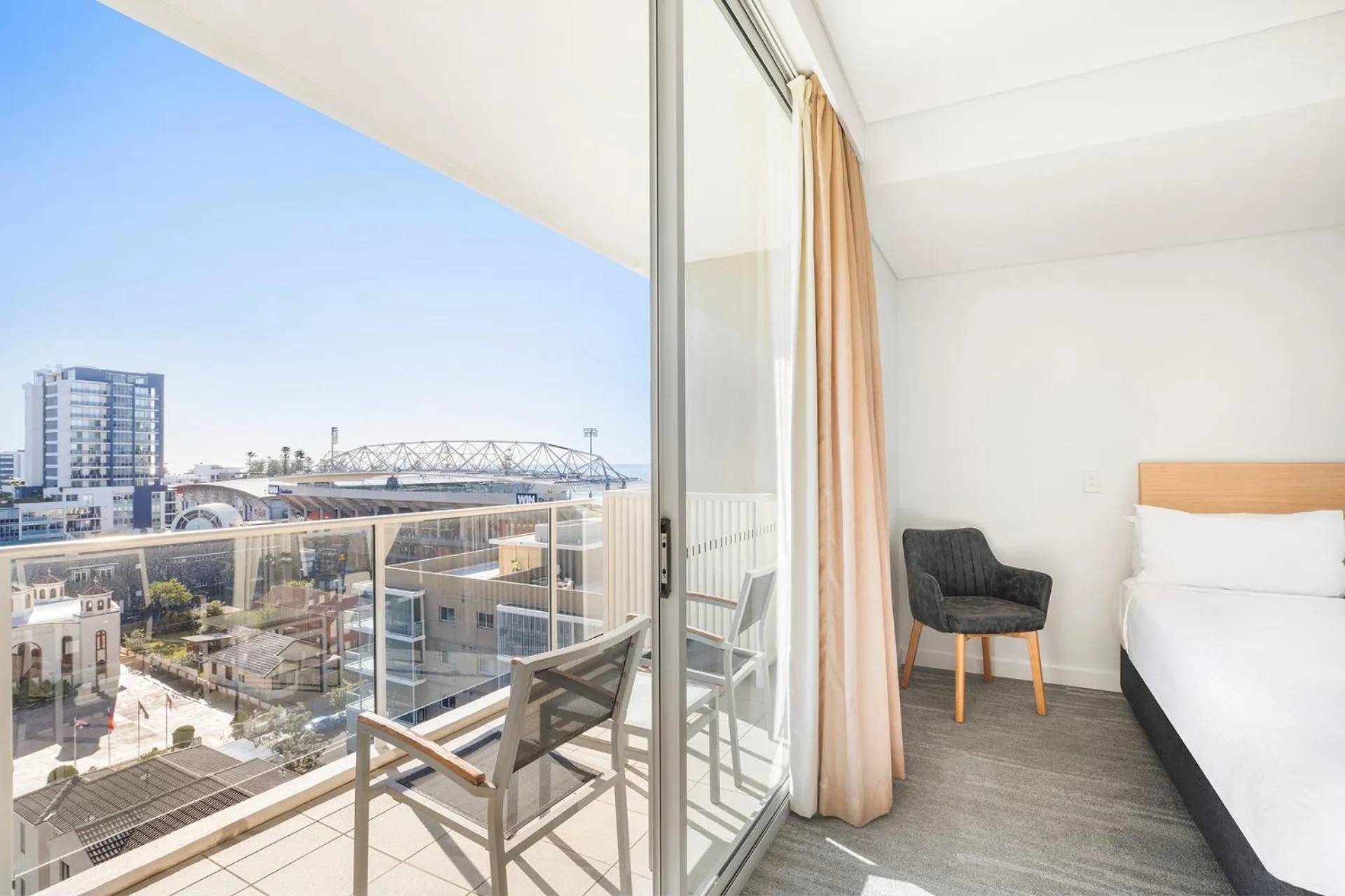 Bedroom, Bed in Sage Hotel Wollongong