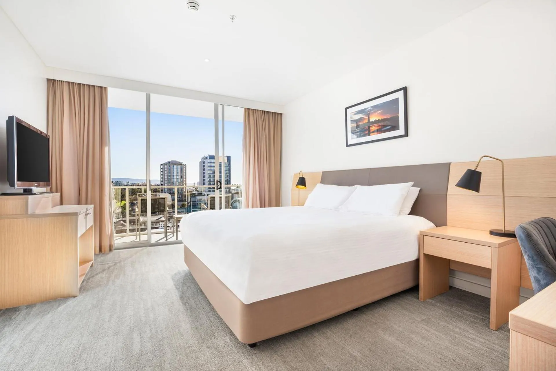 Bedroom, Bed in Sage Hotel Wollongong