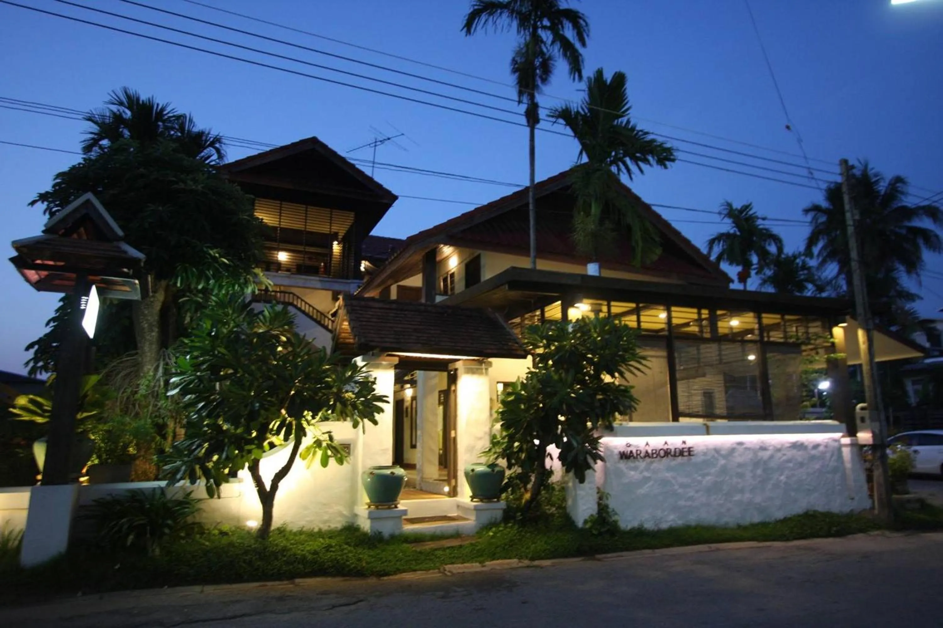 Property building in Baan Warabordee Hotel