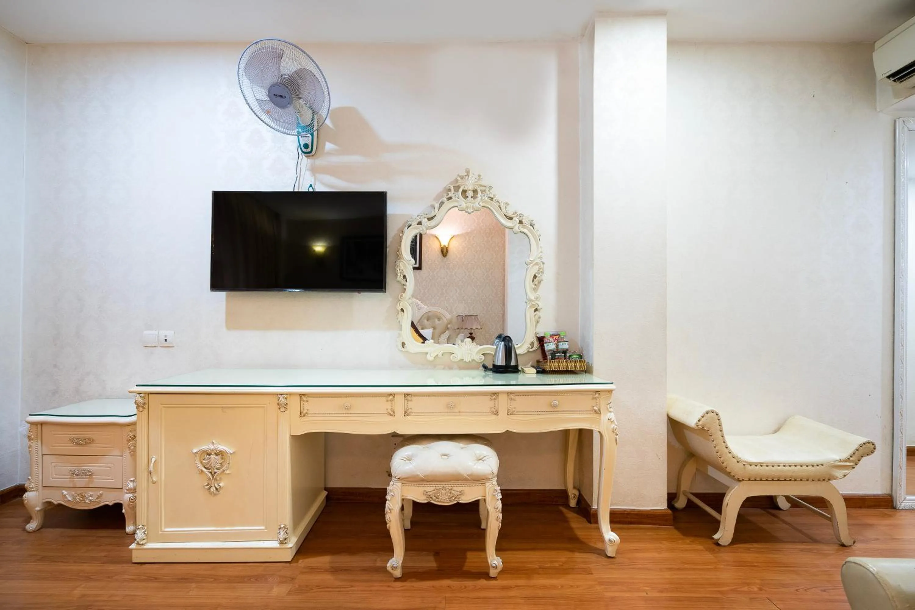 Bed in Golden Star Hotel