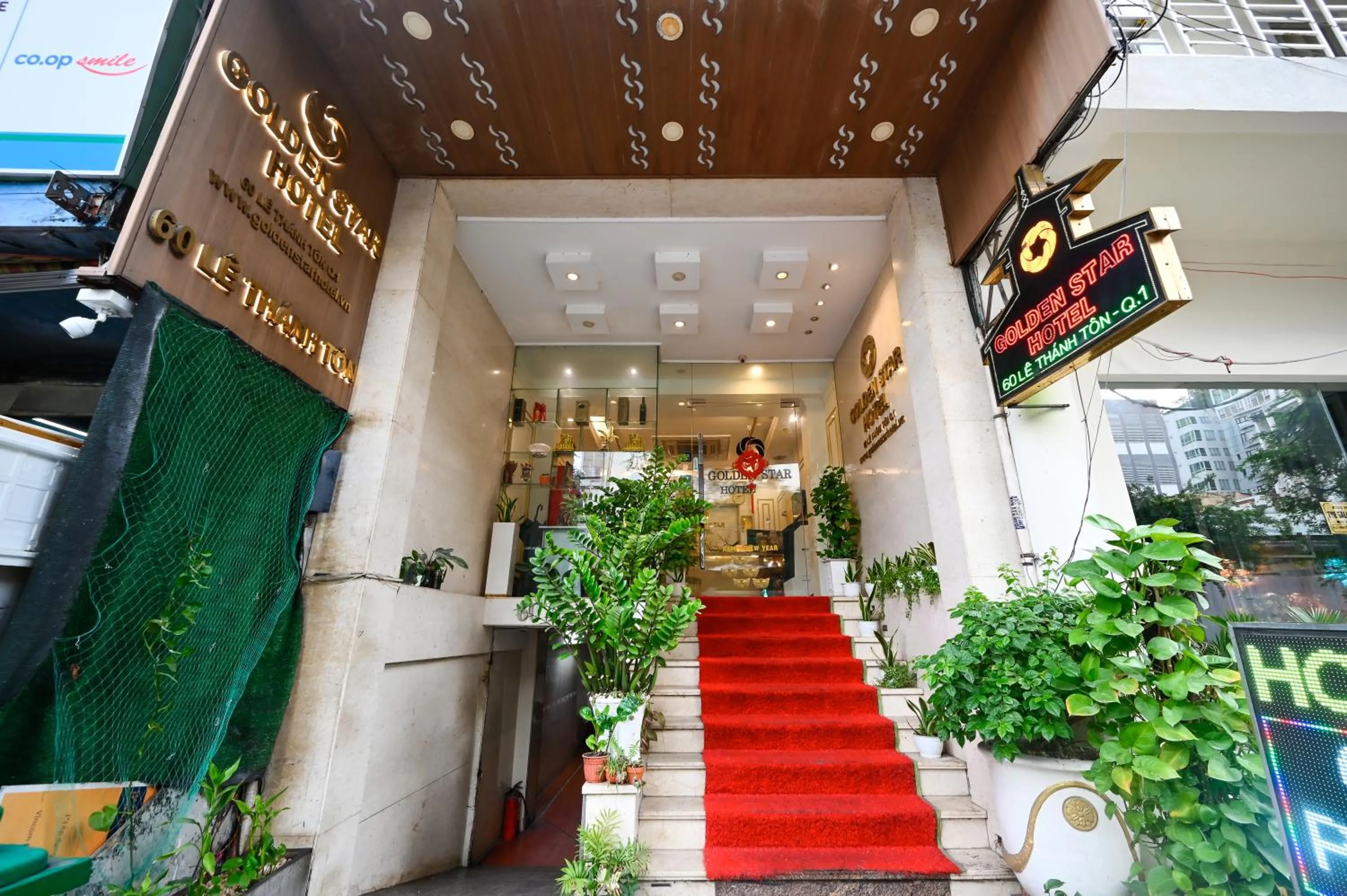 Lobby or reception in Golden Star Hotel