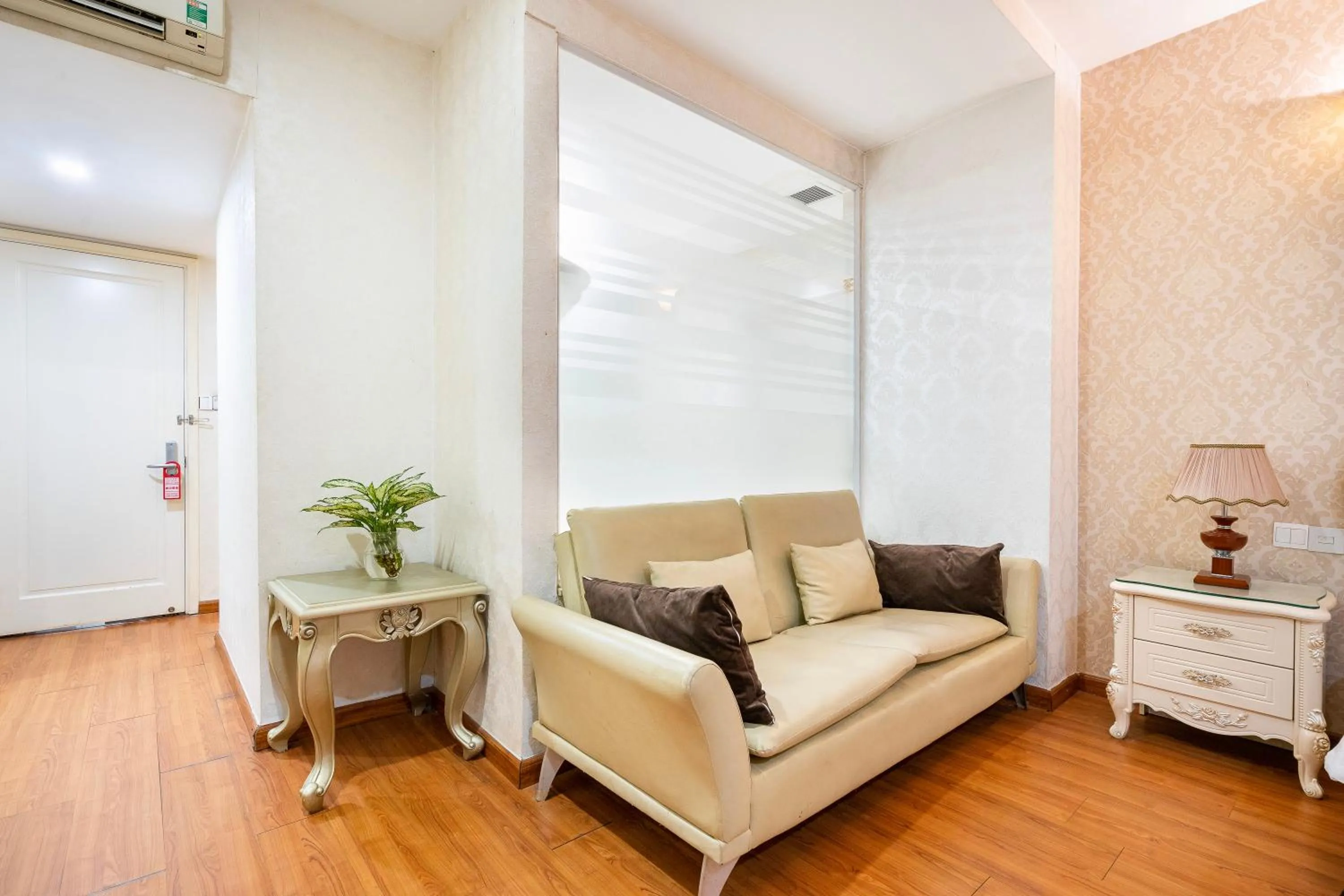 Bedroom in Golden Star Hotel