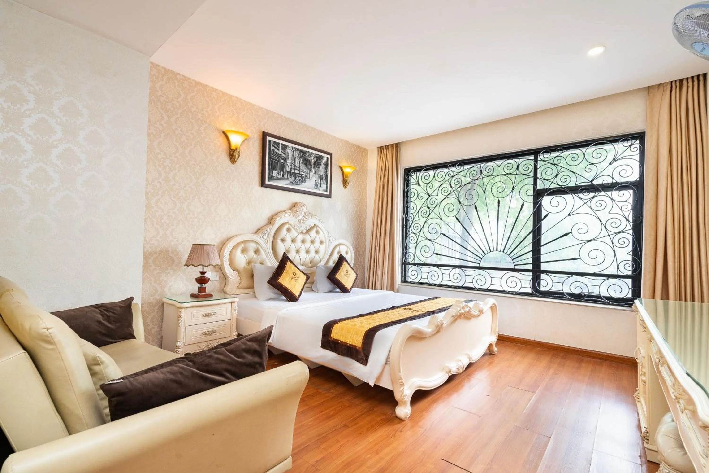 Photo of the whole room, Bed in Golden Star Hotel