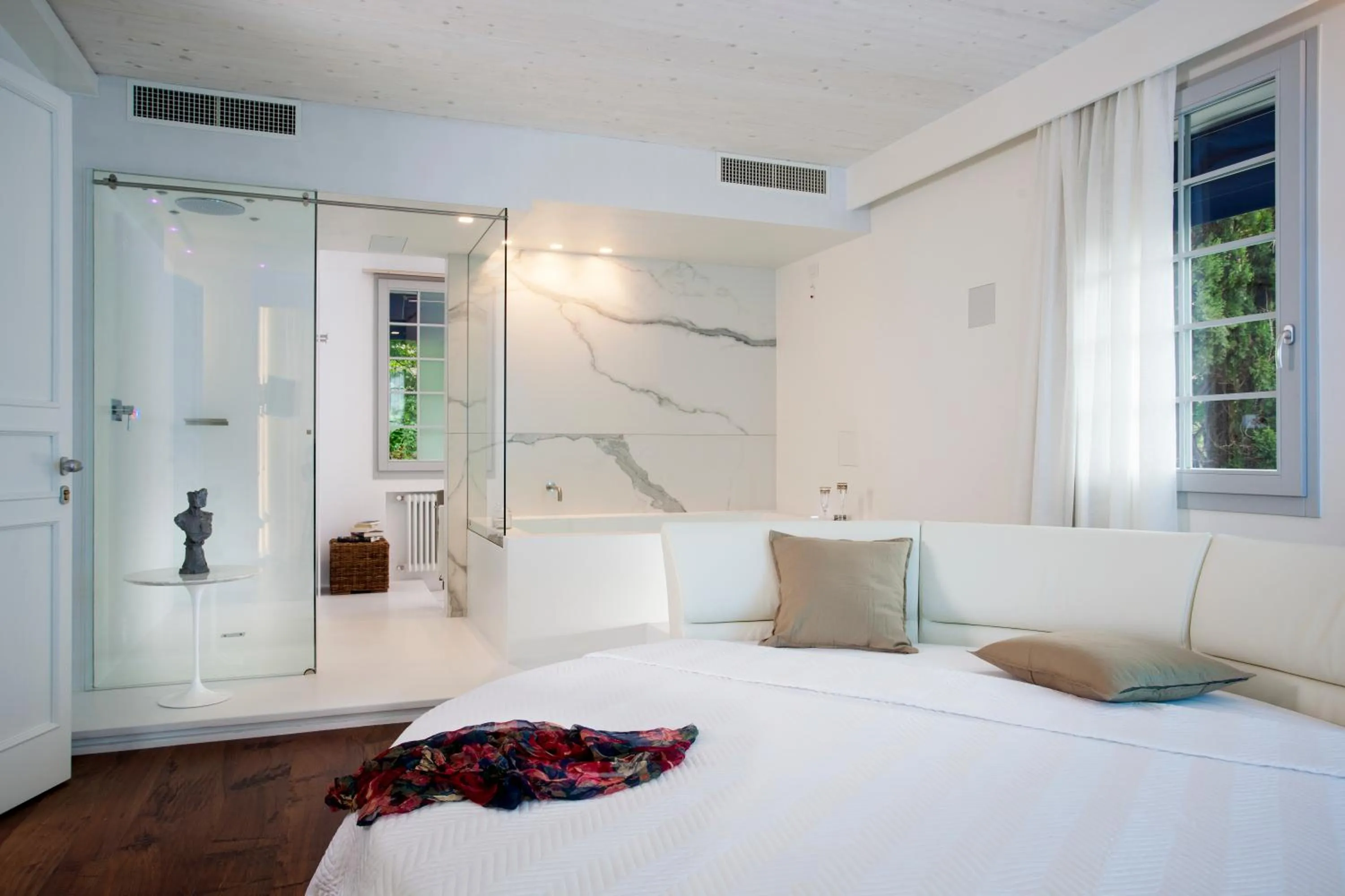 Bathroom, Bed in Il Villino Hotel & SPA