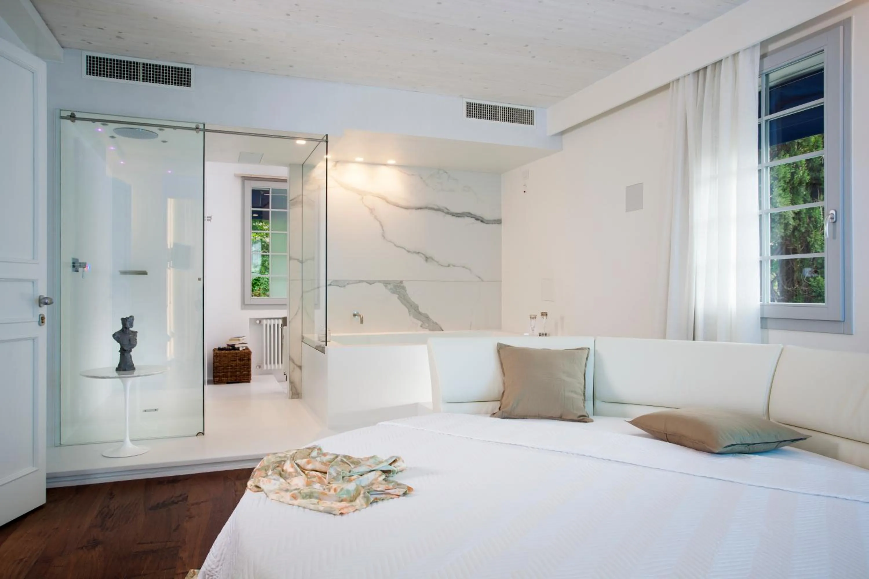 Shower, Bed in Il Villino Hotel & SPA