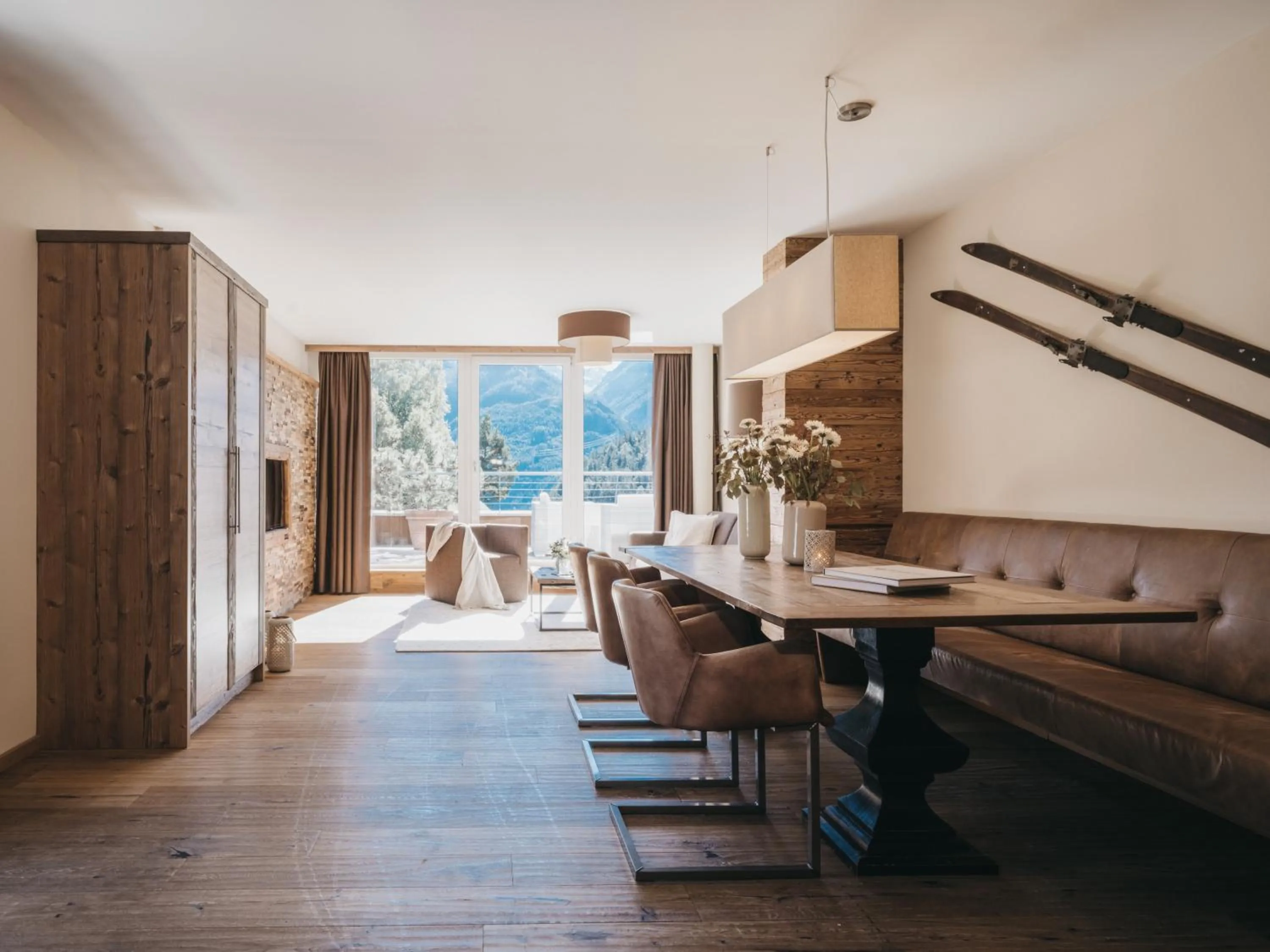 Photo of the whole room in VAYA Terrazena Serfaus