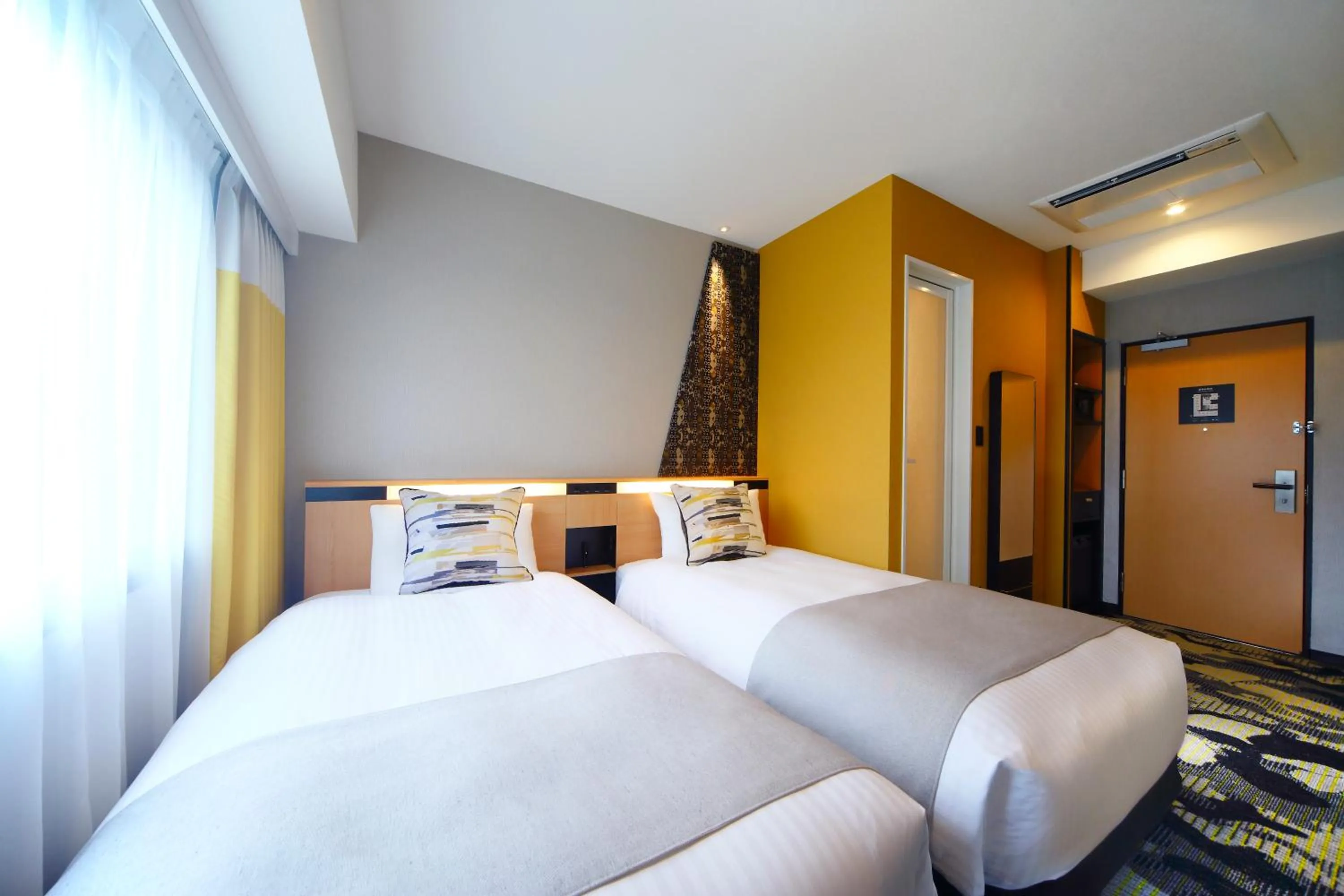 Photo of the whole room, Bed in Kyoto Tower Hotel Annex