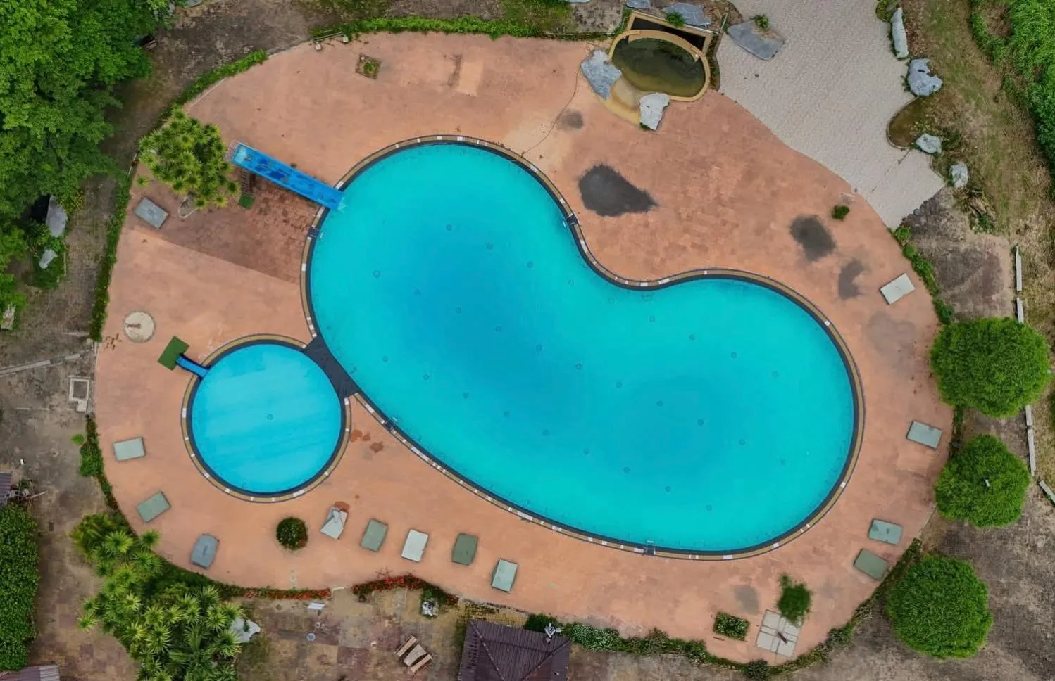 Swimming pool in Pung-Waan Resort