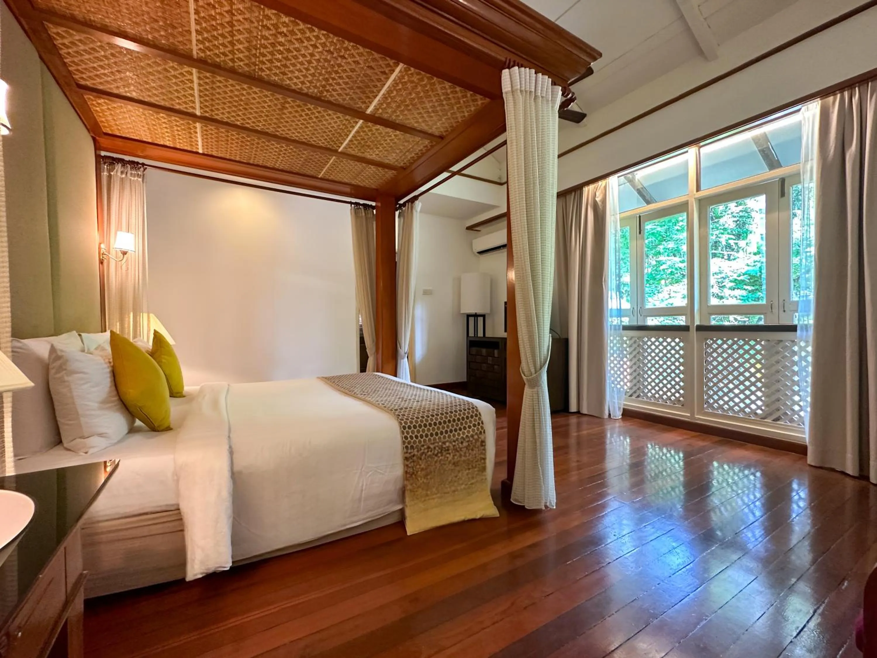 Bed in Rebak Island Resort & Marina, Langkawi 大自然 野生动物与美食爱好者的天堂