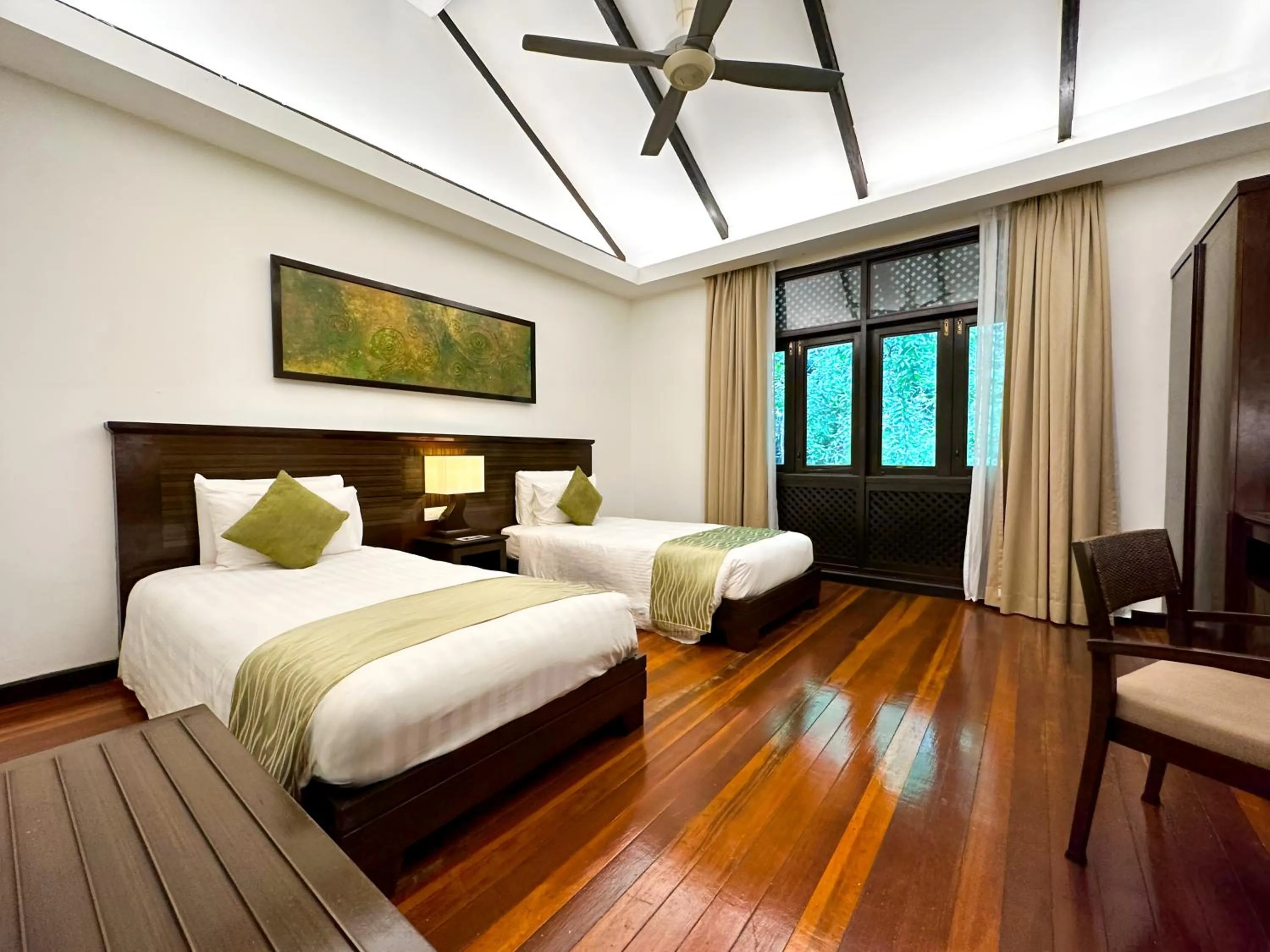 Bed in Rebak Island Resort & Marina, Langkawi 大自然 野生动物与美食爱好者的天堂