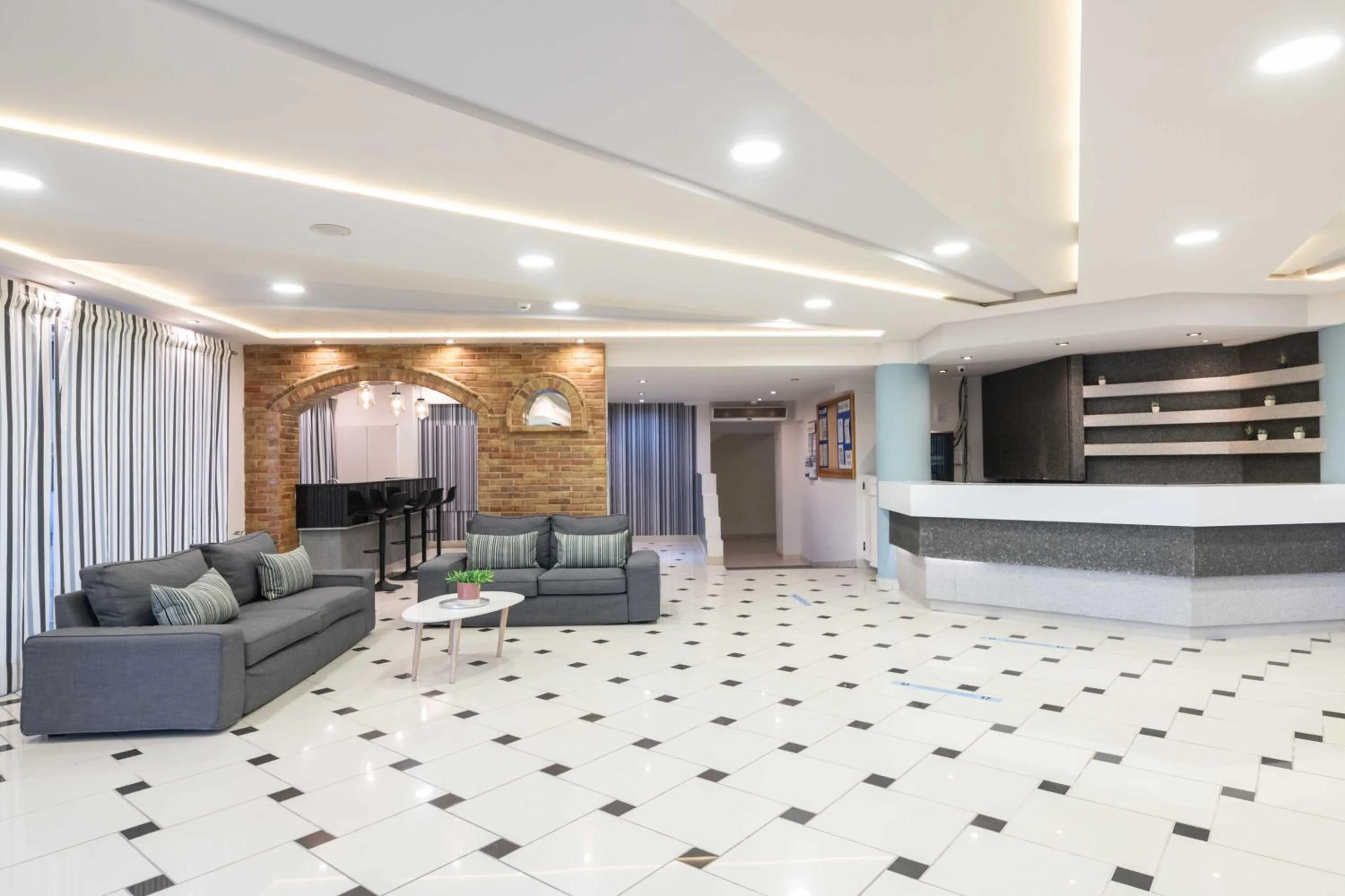 Facade/entrance in Karras Hotel