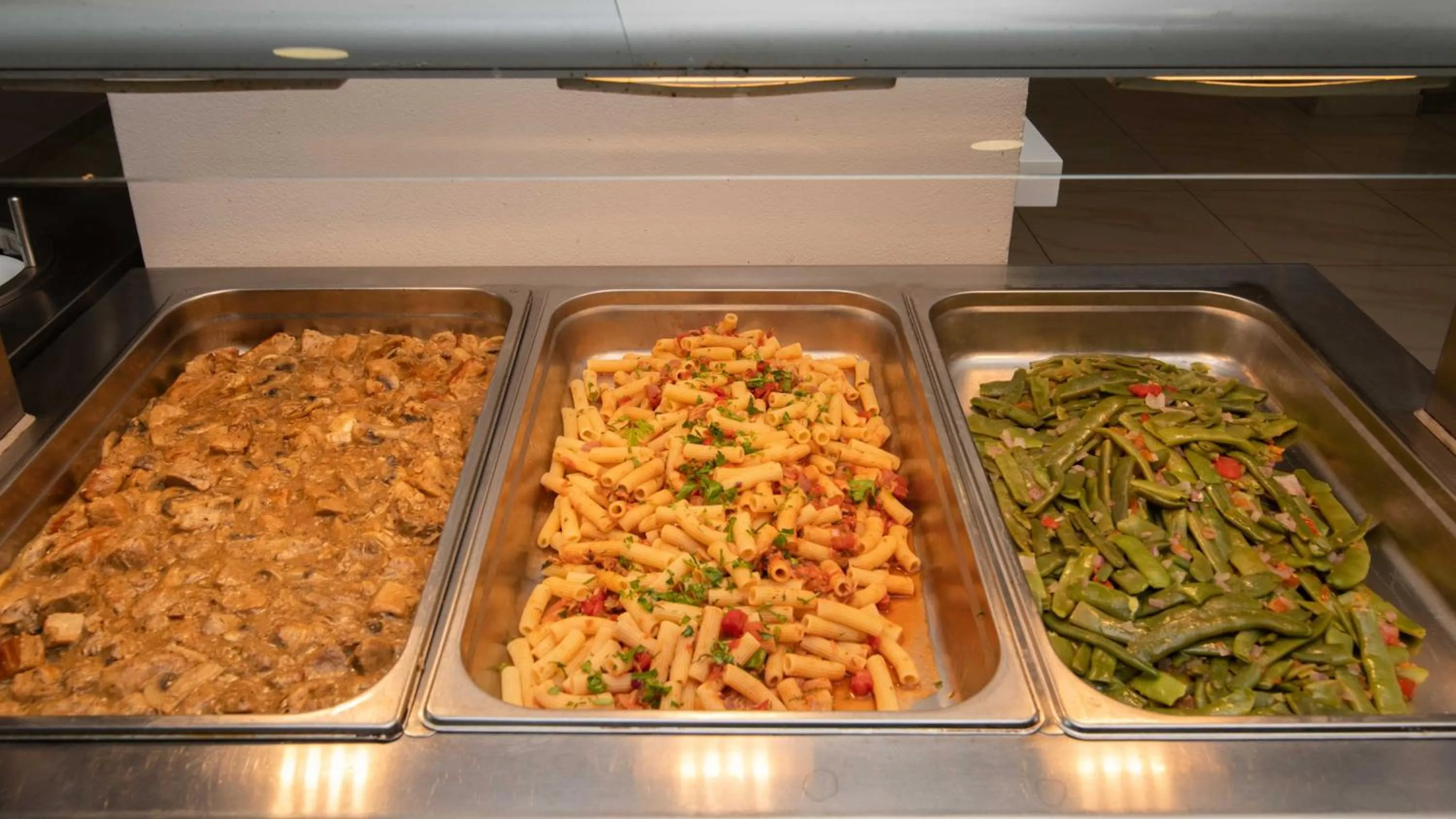 Food in Karras Hotel