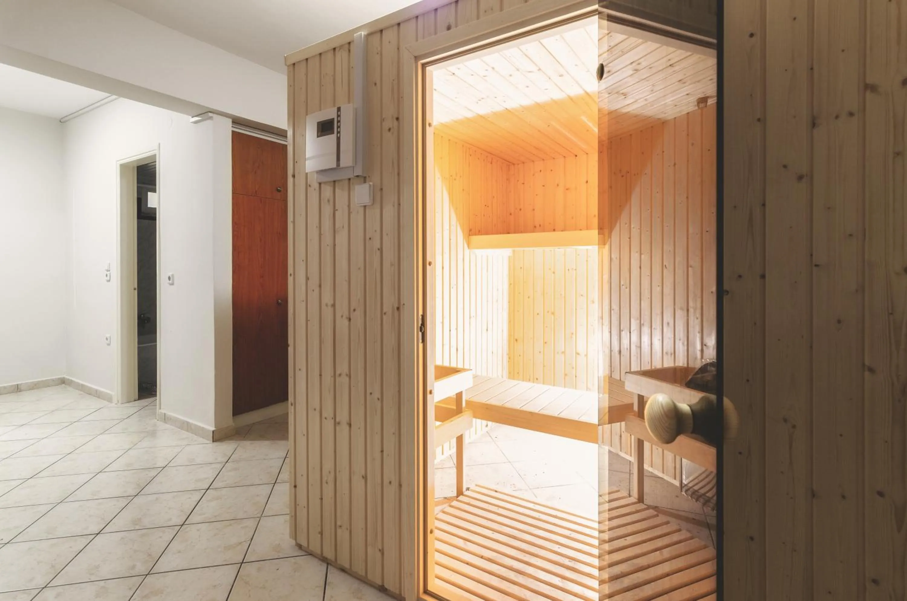 Sauna in Karras Hotel