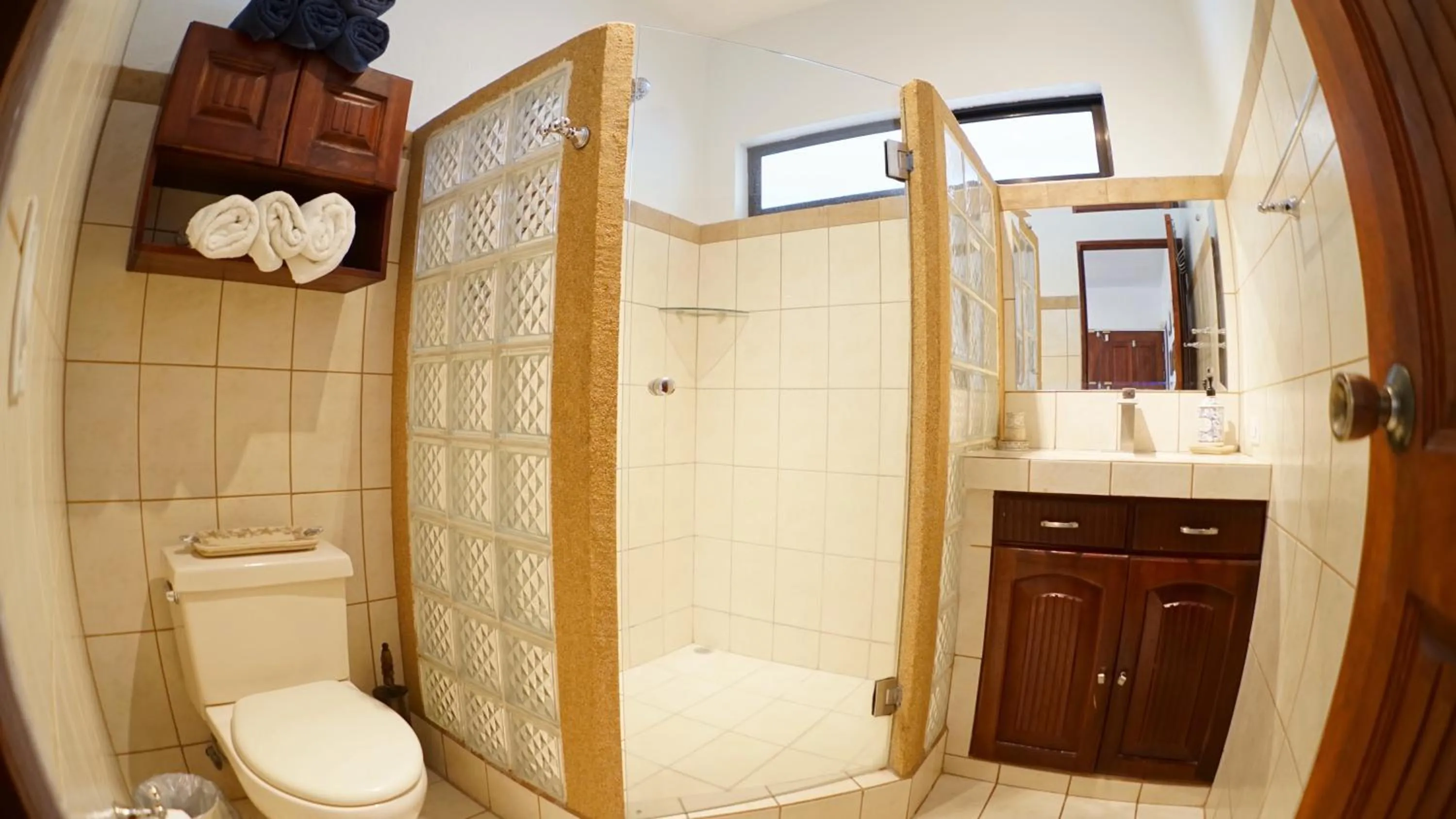 Bathroom in Villas Welcome to Heaven